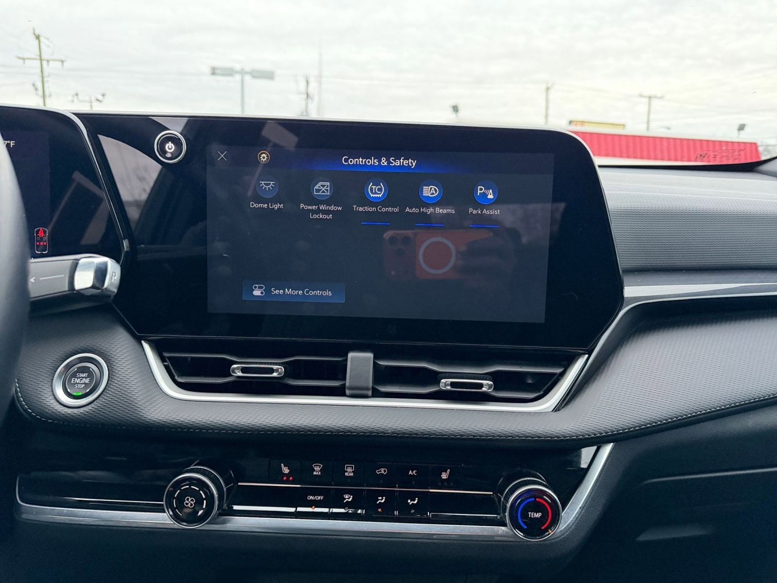 Thumbnail: 2025 Chevrolet Equinox - 18