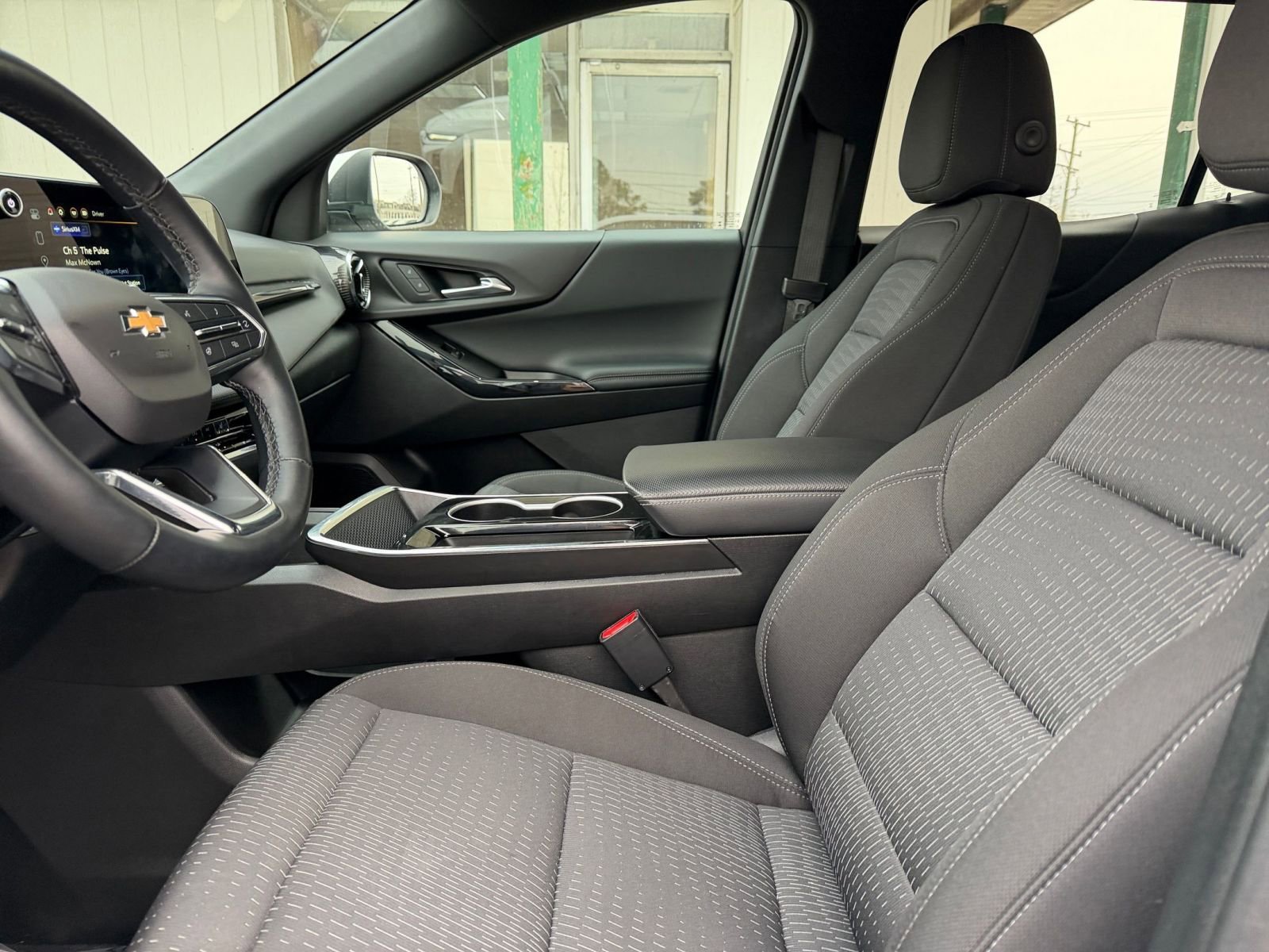 Thumbnail: 2025 Chevrolet Equinox - 25