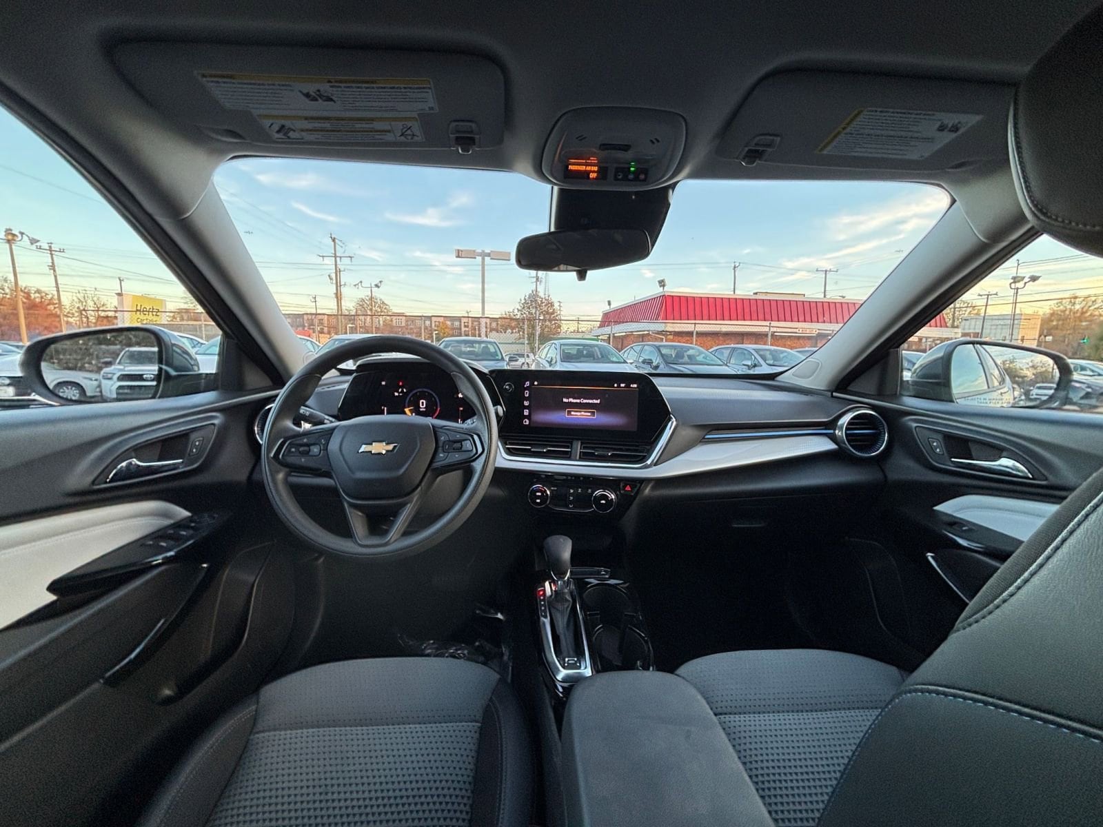 Thumbnail: 2025 Chevrolet Trax - 31