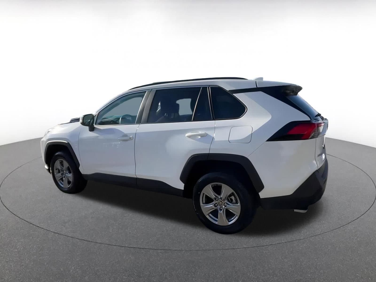 Thumbnail: 2025 Toyota RAV4 - 10