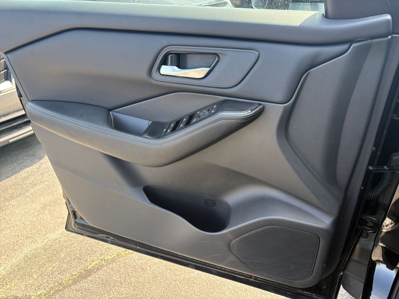 Thumbnail: 2025 Nissan Rogue - 18