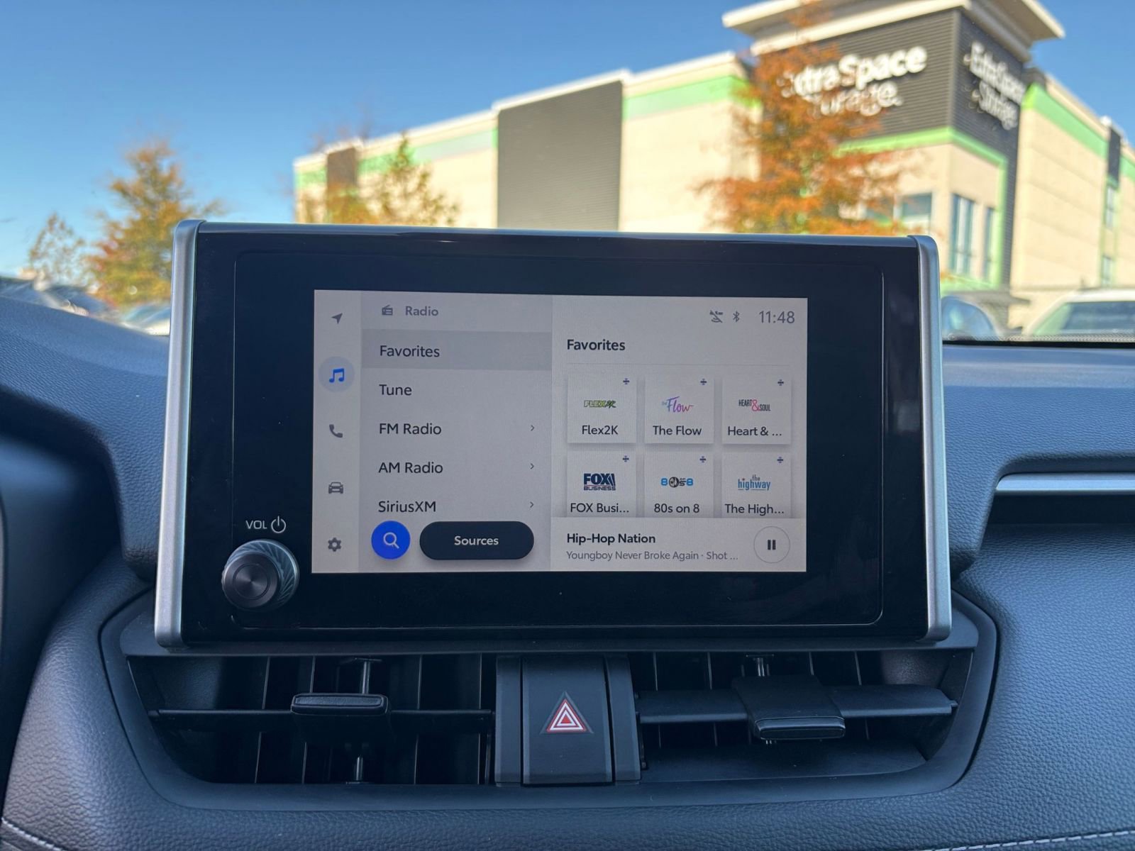 Thumbnail: 2025 Toyota RAV4 - 21