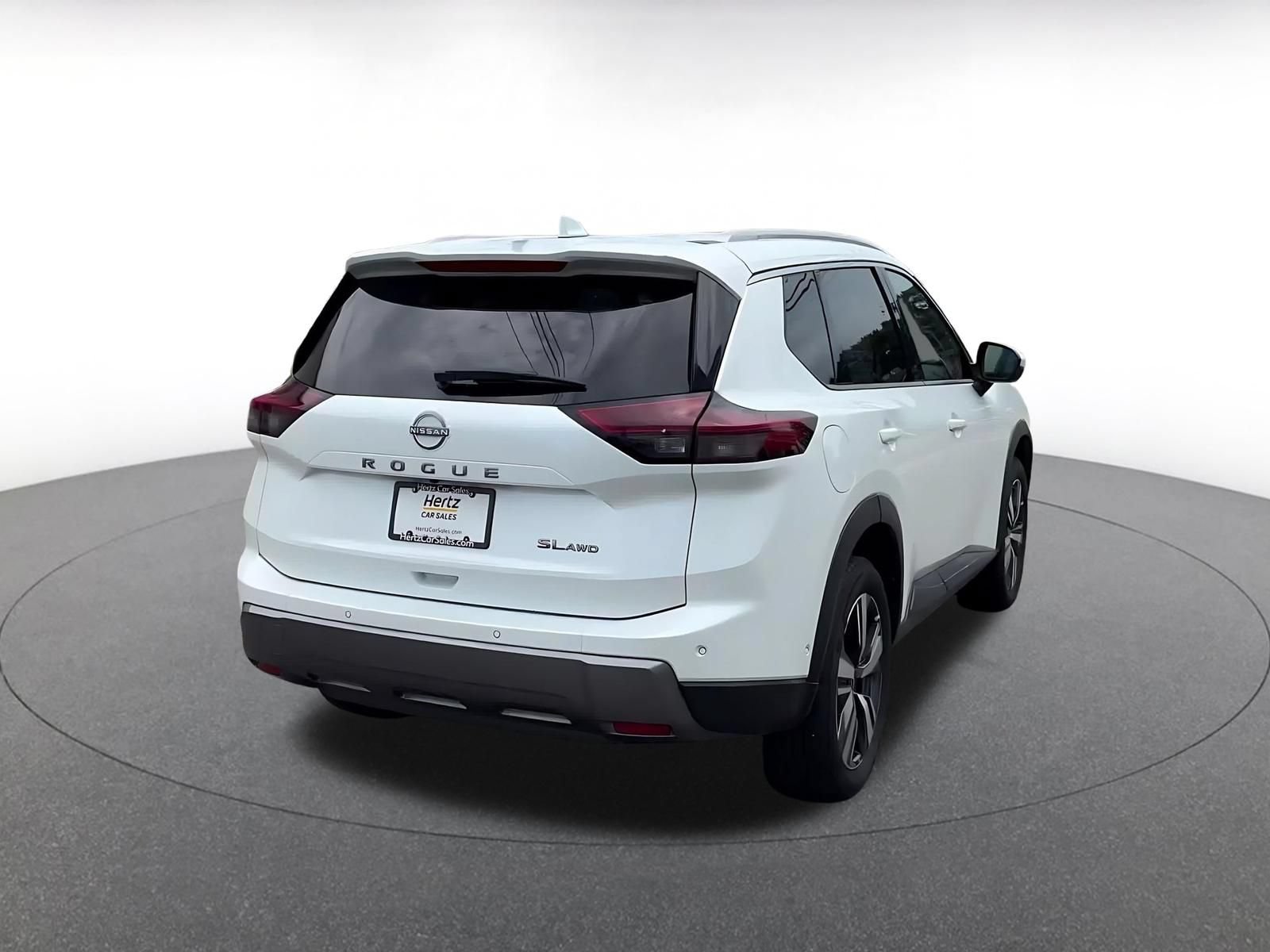 Thumbnail: 2026 Nissan Rogue - 14