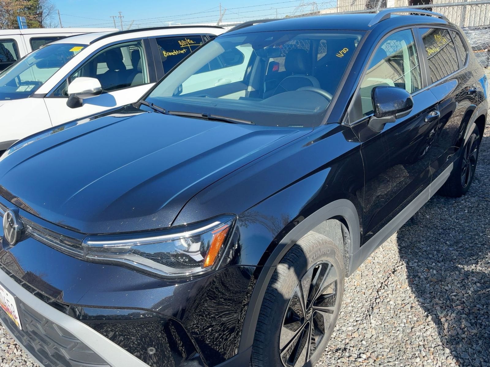 Thumbnail: 2025 Volkswagen Taos - 4