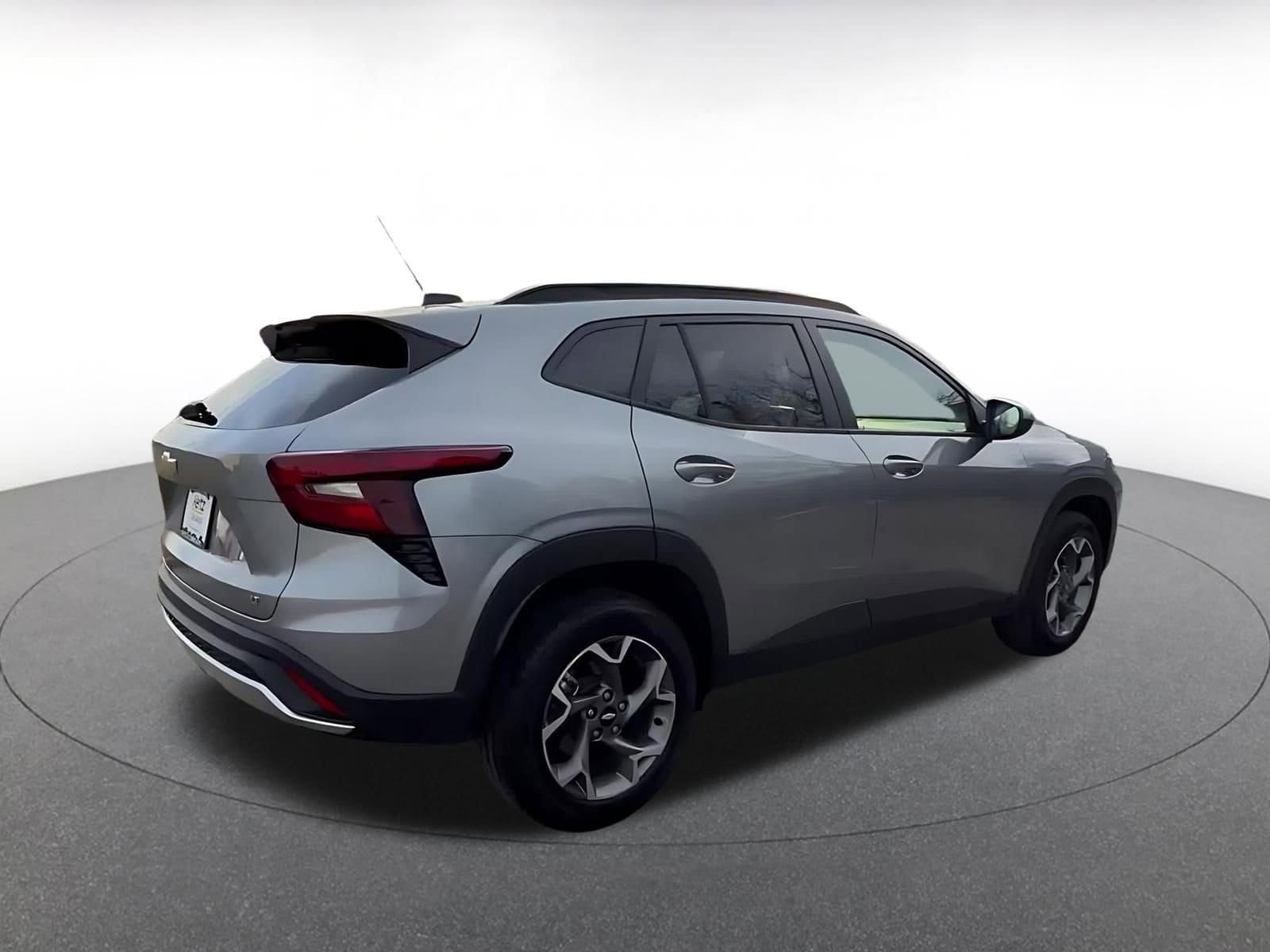 Thumbnail: 2025 Chevrolet Trax - 15