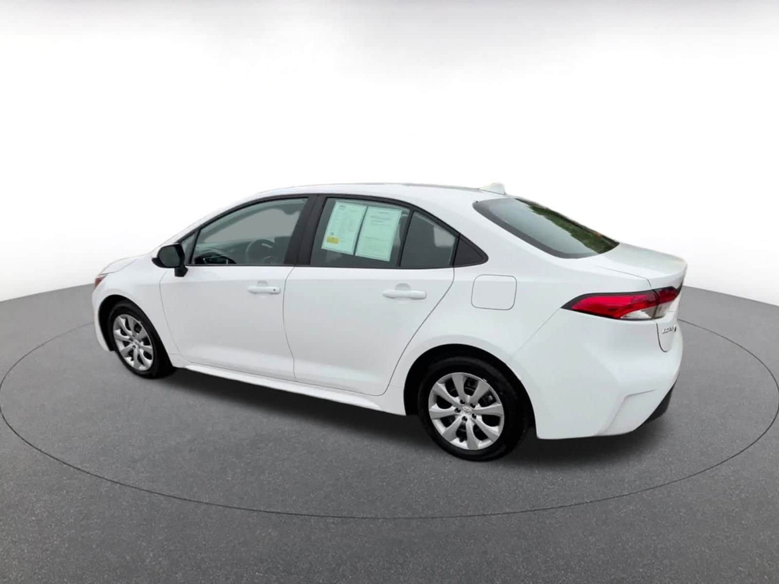 Thumbnail: 2025 Toyota Corolla - 10