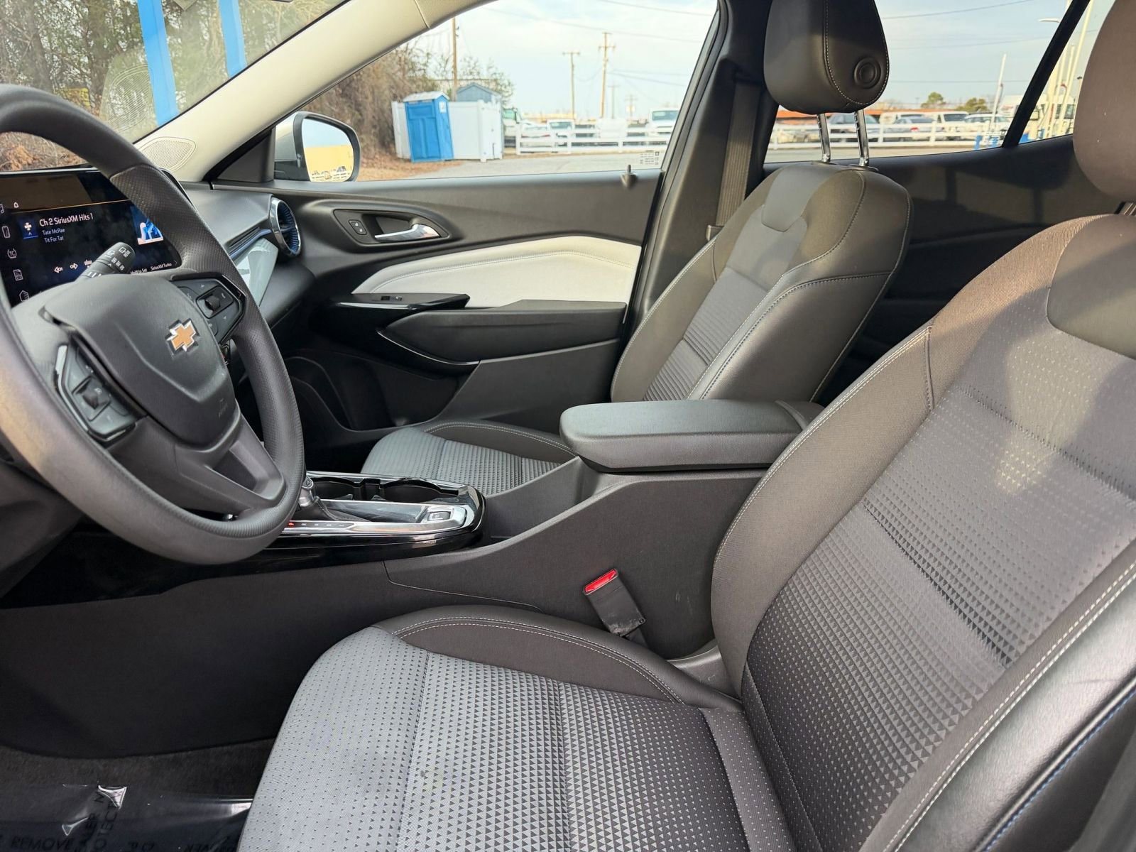 Thumbnail: 2025 Chevrolet Trax - 24