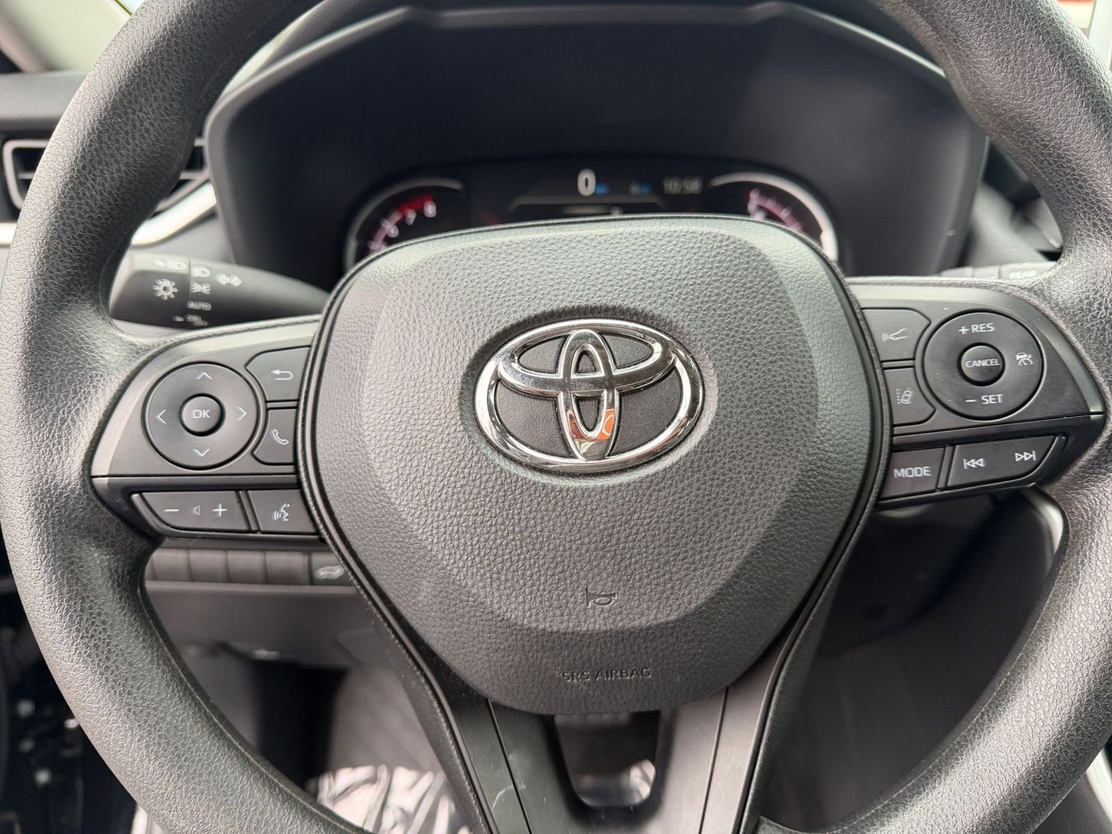 Thumbnail: 2025 Toyota RAV4 - 29