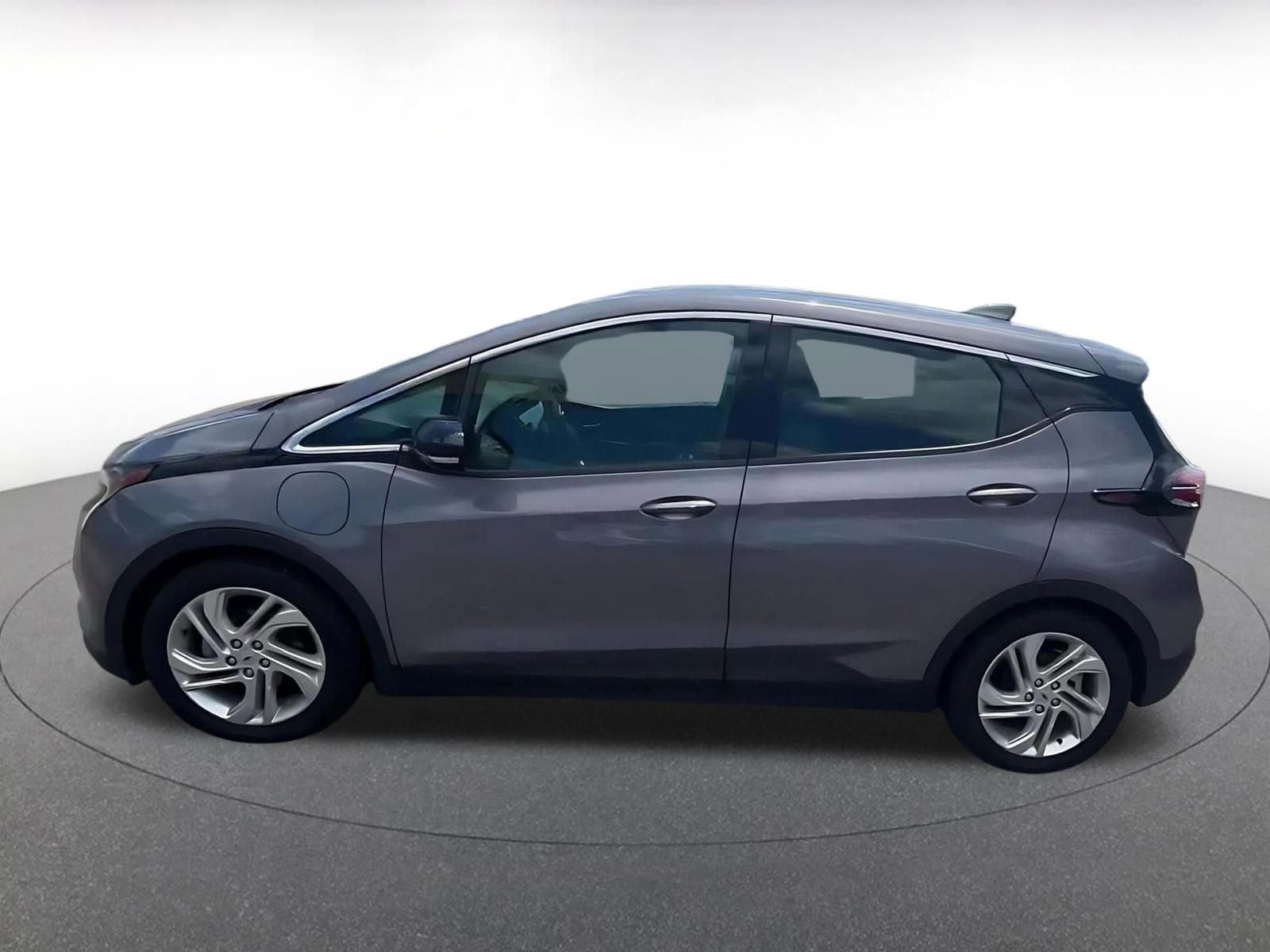 Thumbnail: 2023 Chevrolet Bolt EV - 9