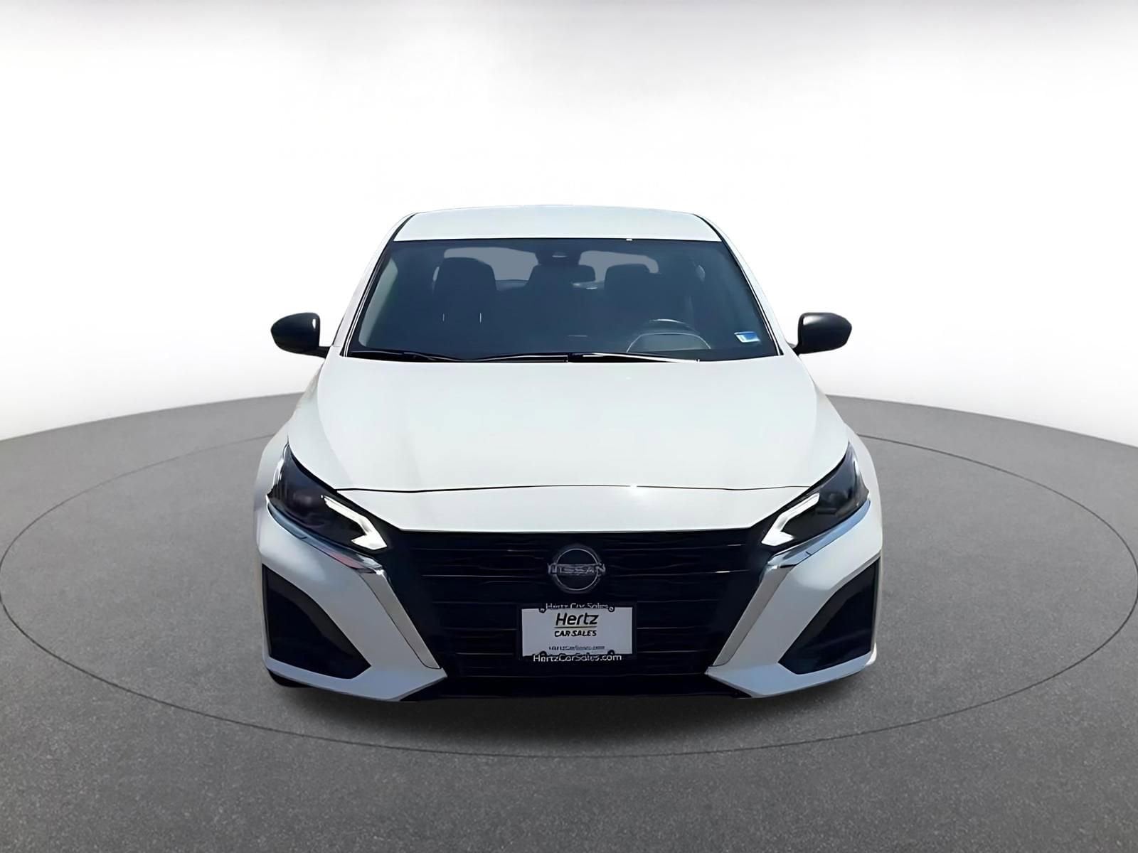 Thumbnail: 2025 Nissan Altima - 4