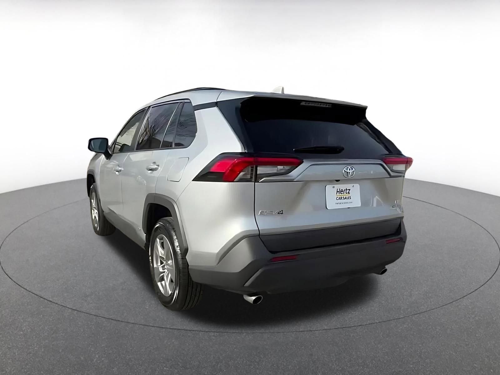 Thumbnail: 2025 Toyota RAV4 - 11