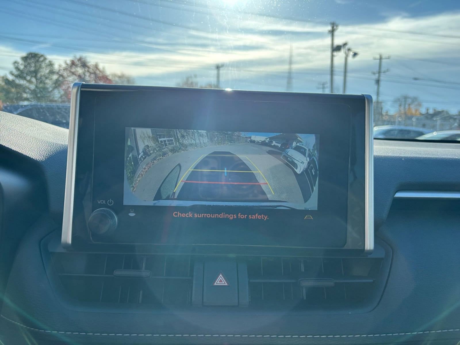 Thumbnail: 2025 Toyota RAV4 - 17