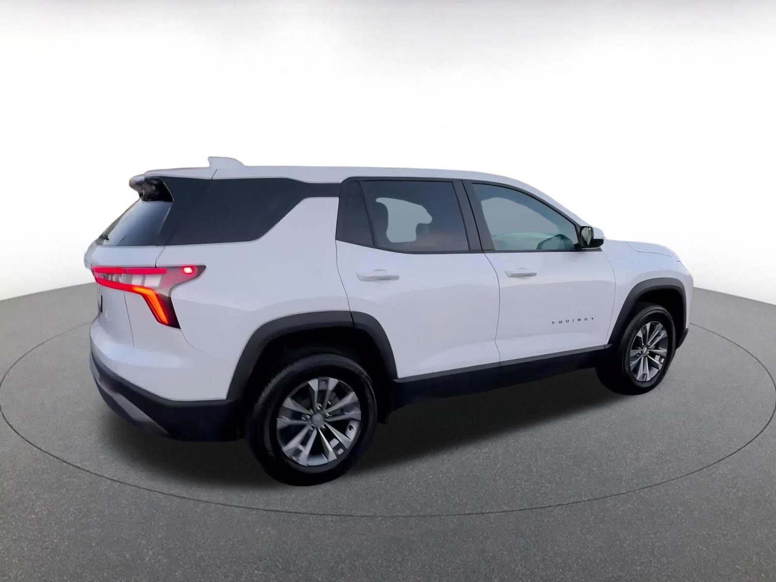 Thumbnail: 2025 Chevrolet Equinox - 15