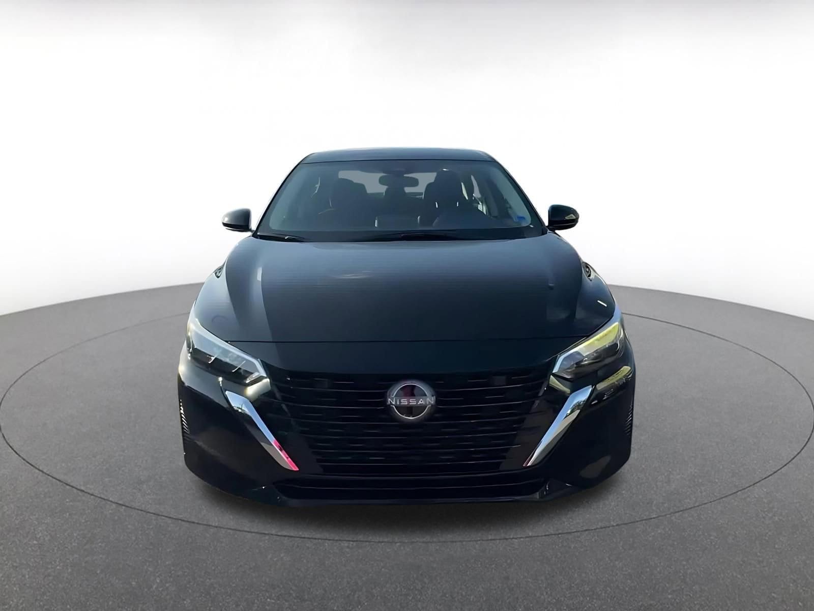 Thumbnail: 2025 Nissan Sentra - 4