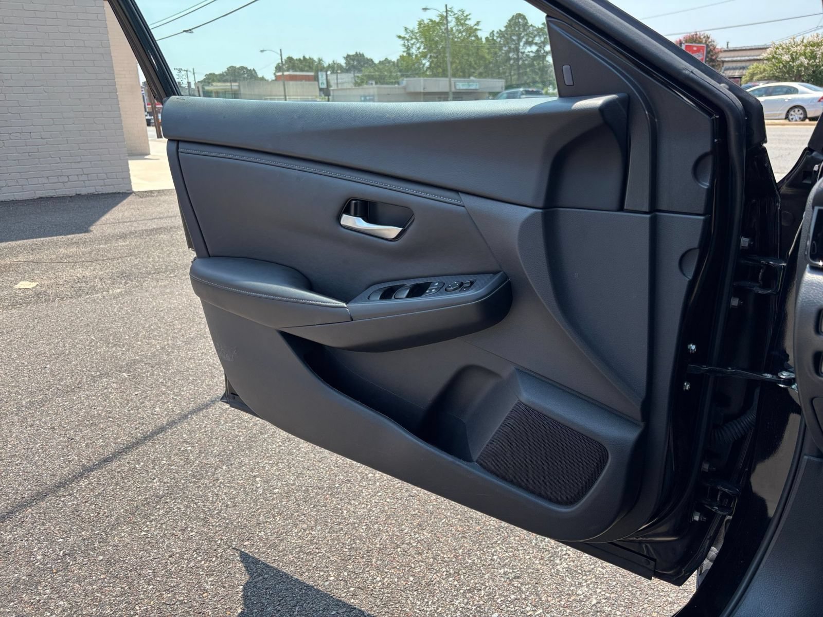 Thumbnail: 2025 Nissan Sentra - 18