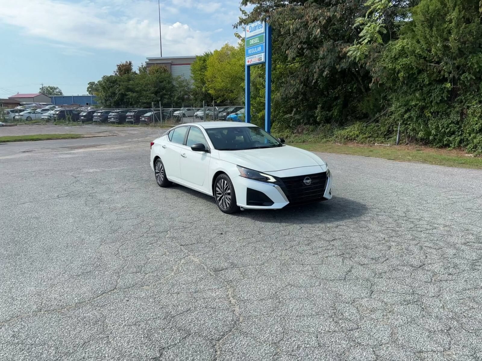 Thumbnail: 2025 Nissan Altima - 3
