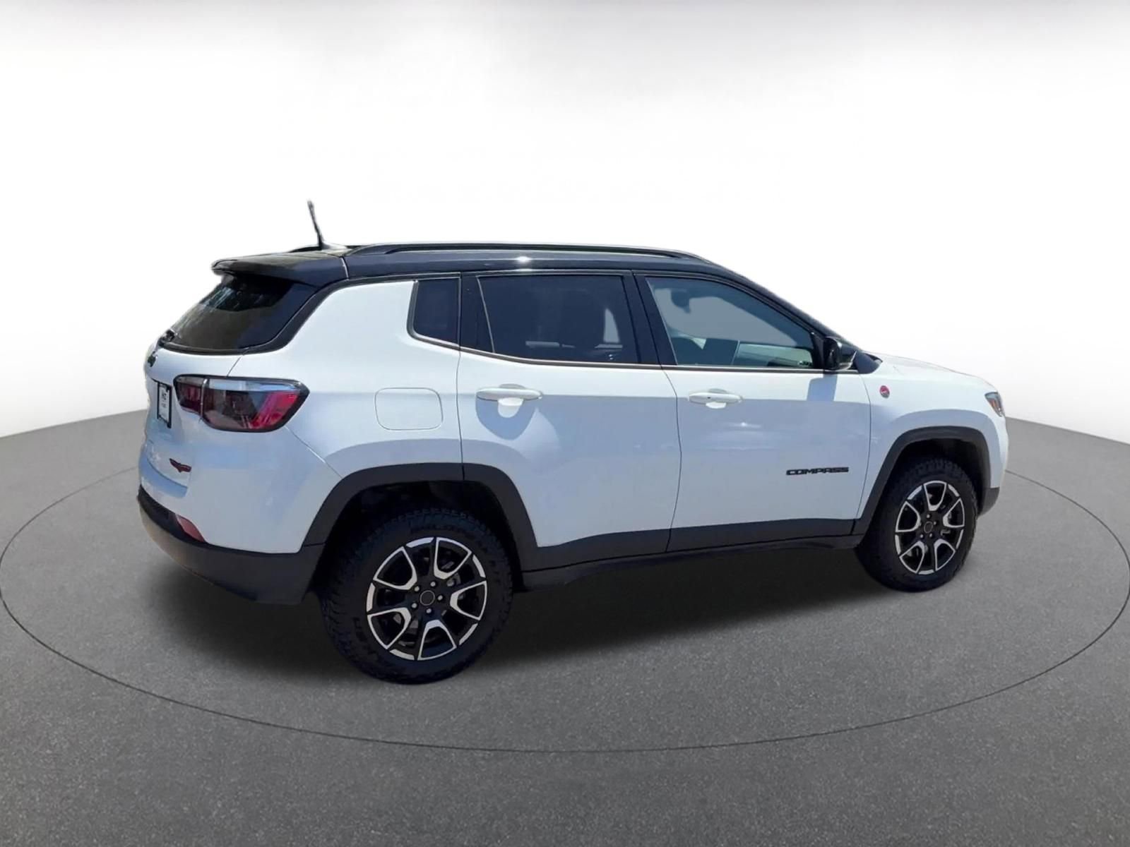Thumbnail: 2025 Jeep Compass - 15