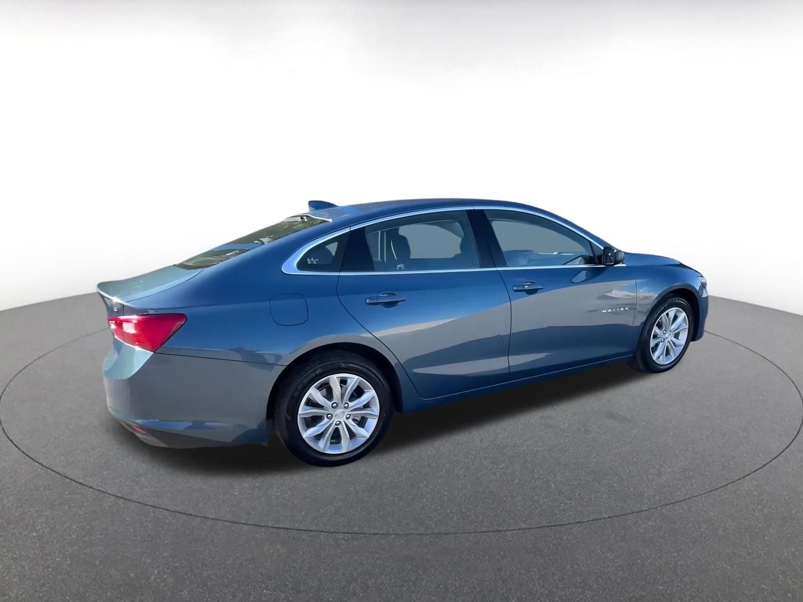 Thumbnail: 2024 Chevrolet Malibu - 15