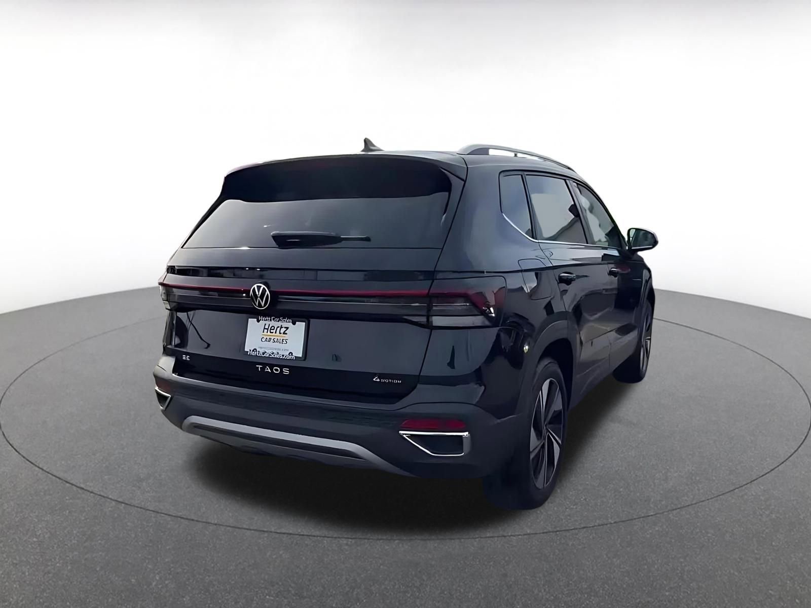 Thumbnail: 2025 Volkswagen Taos - 14