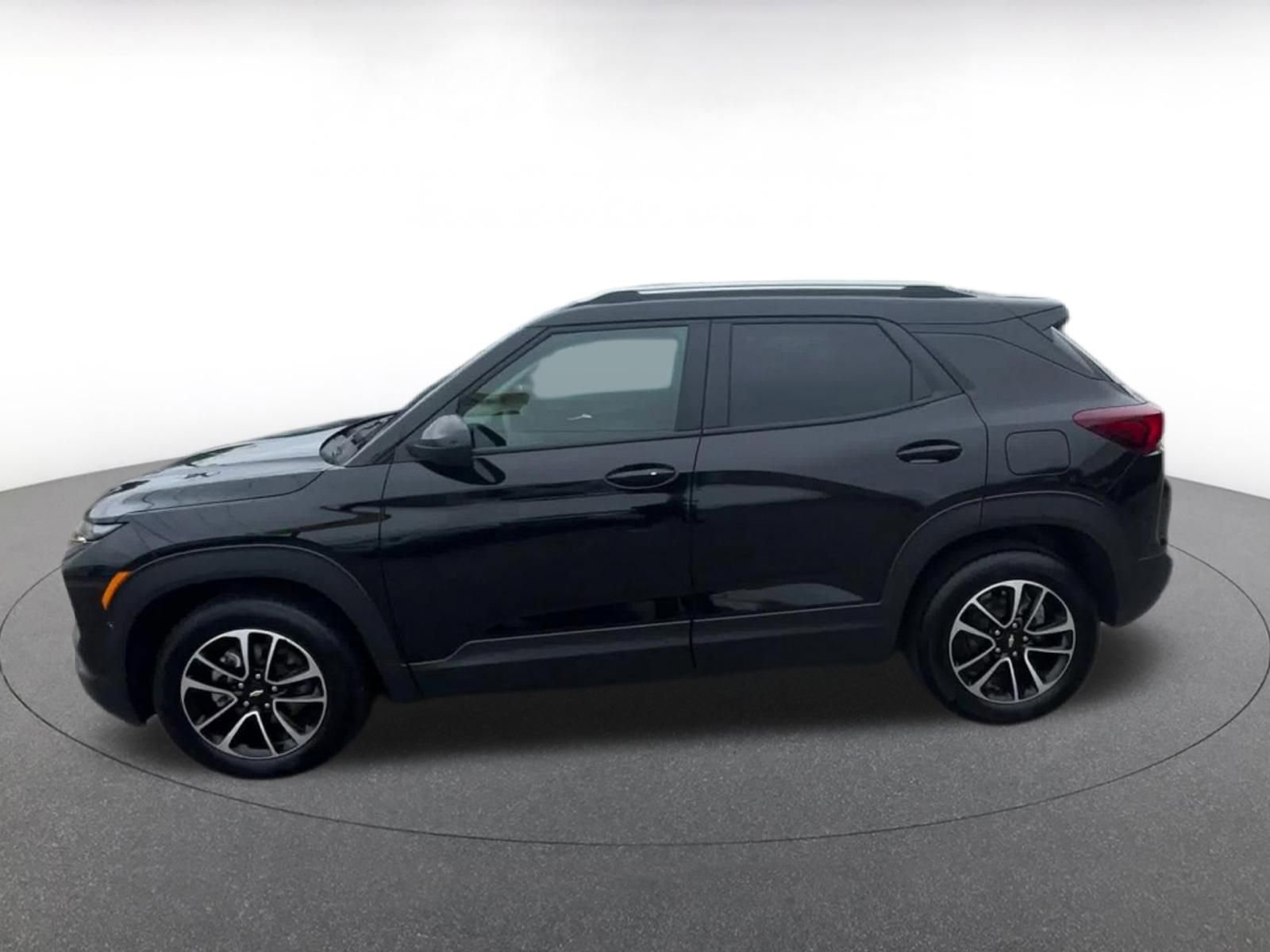 Thumbnail: 2025 Chevrolet TrailBlazer - 9