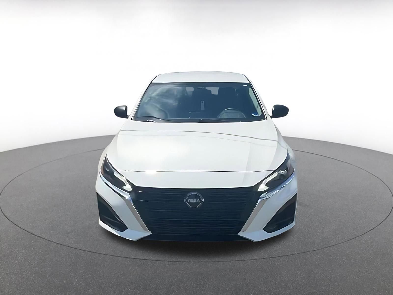 Thumbnail: 2025 Nissan Altima - 4