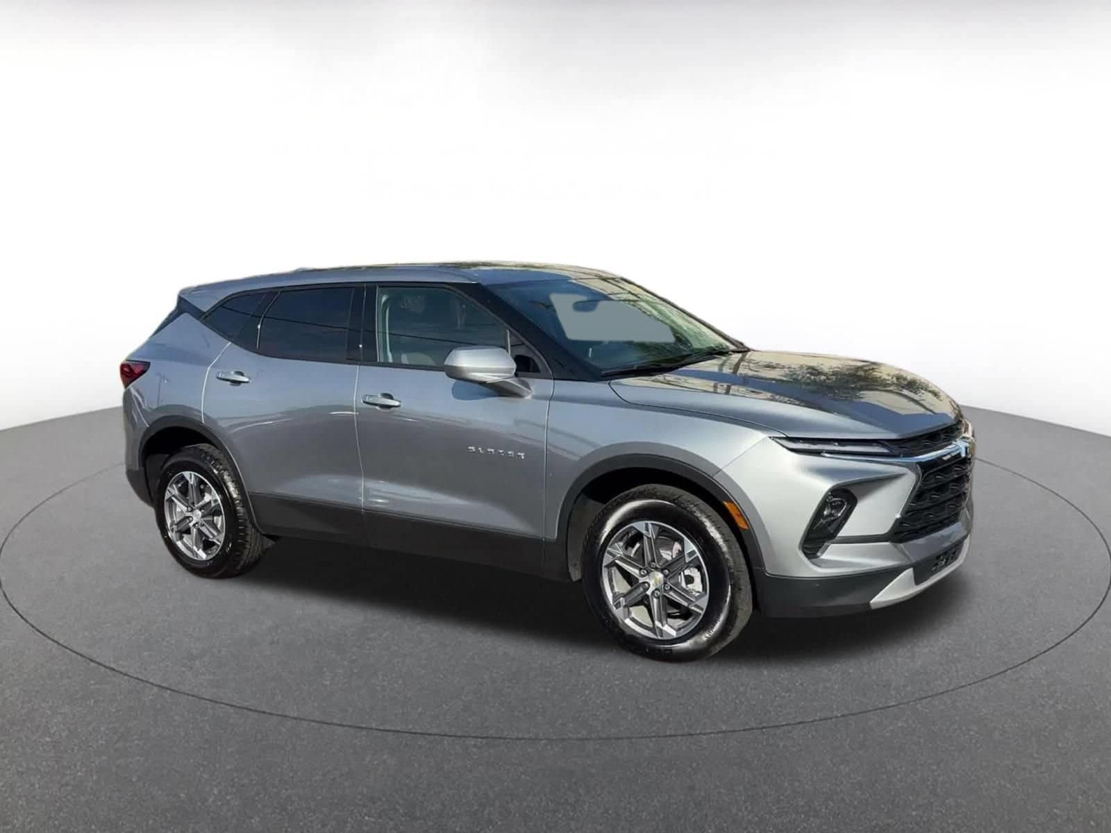 Thumbnail: 2026 Chevrolet Blazer - 2