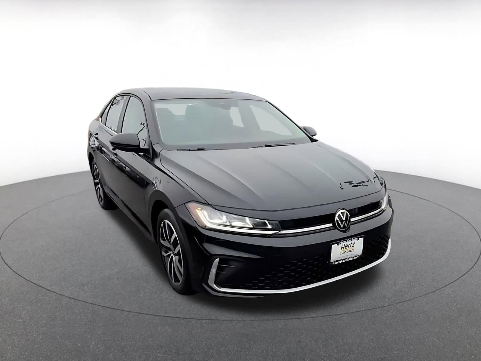 Thumbnail: 2025 Volkswagen Jetta - 3