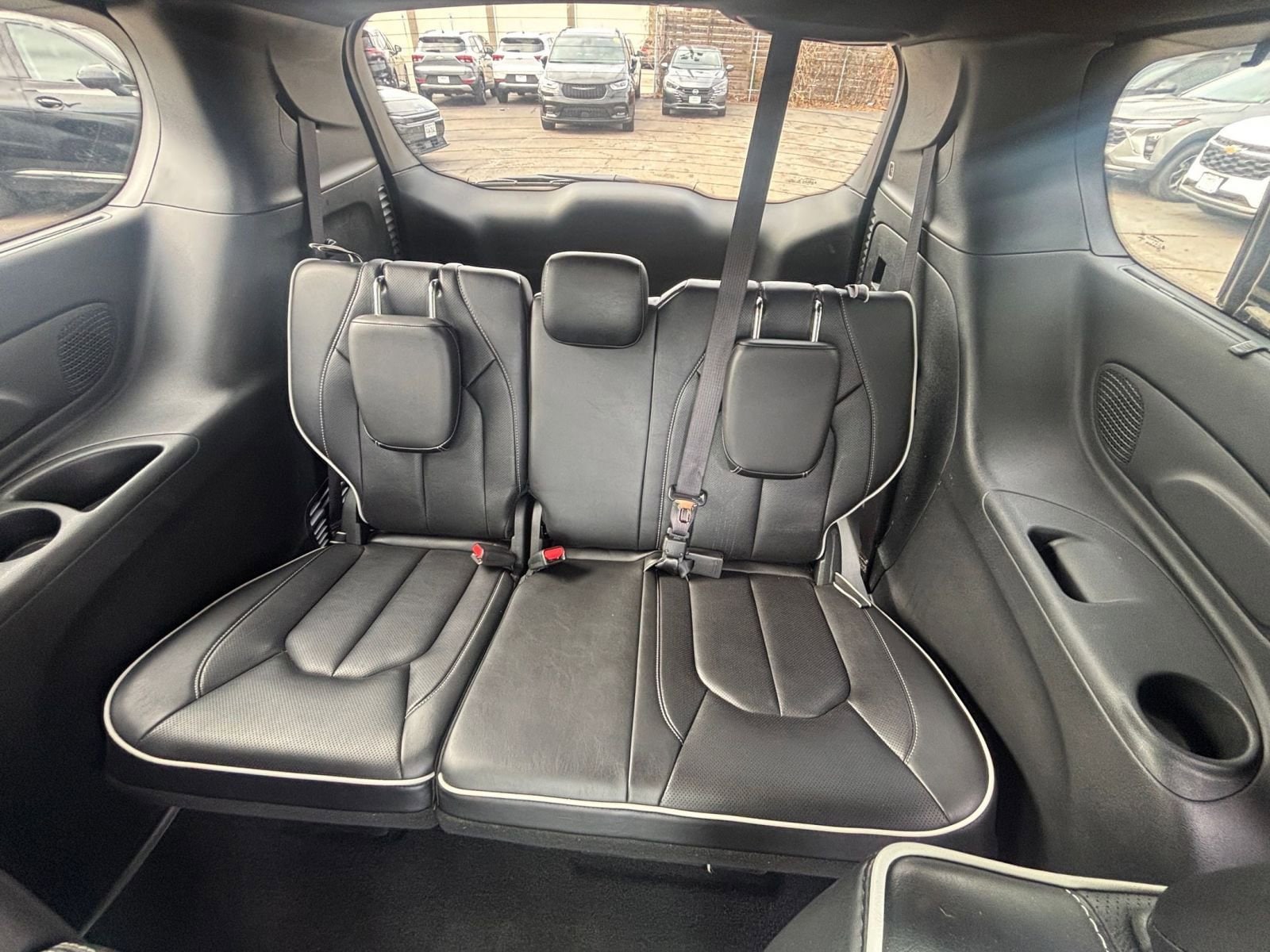 Thumbnail: 2025 Chrysler Pacifica - 33