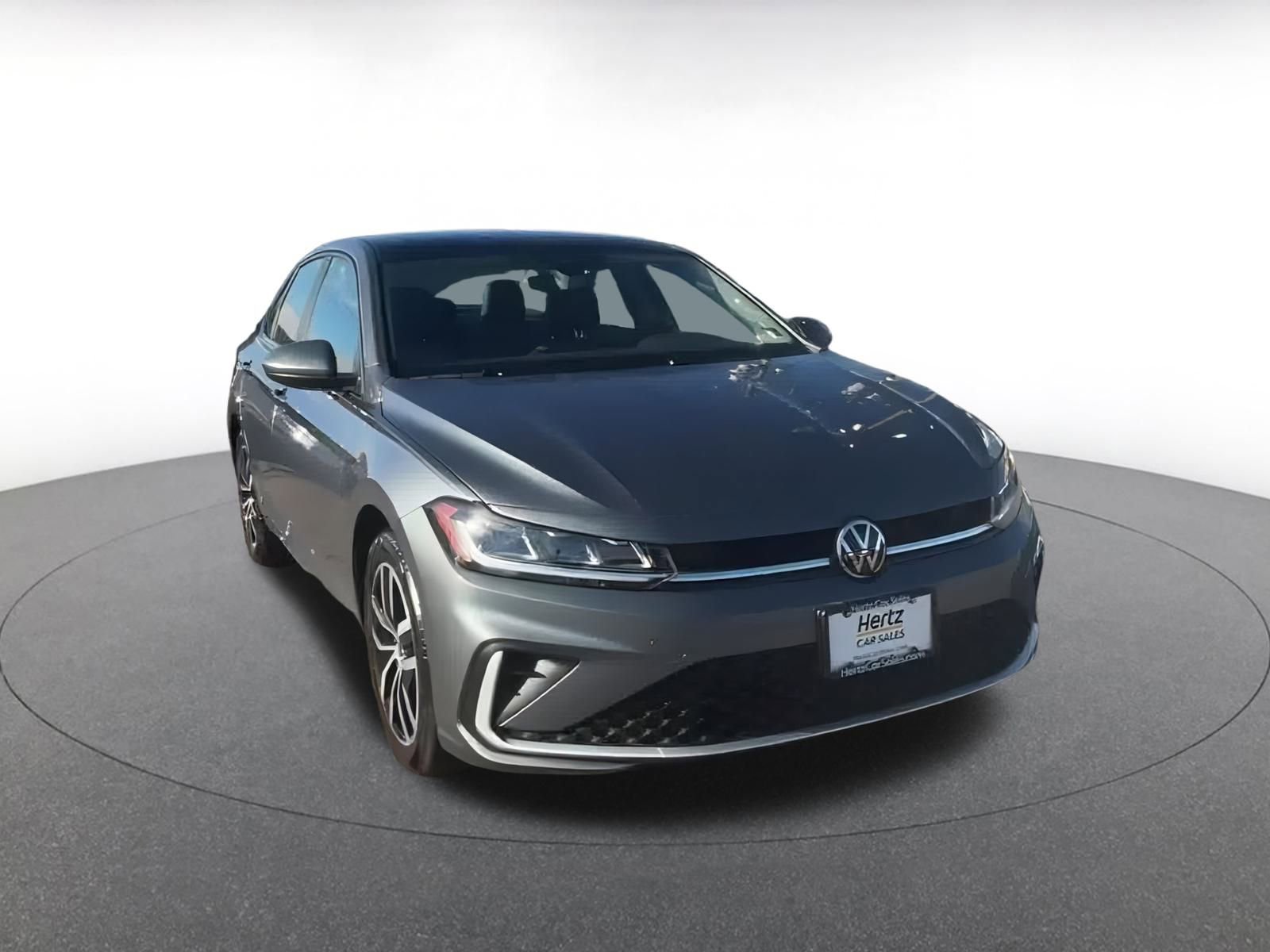 Thumbnail: 2025 Volkswagen Jetta - 3