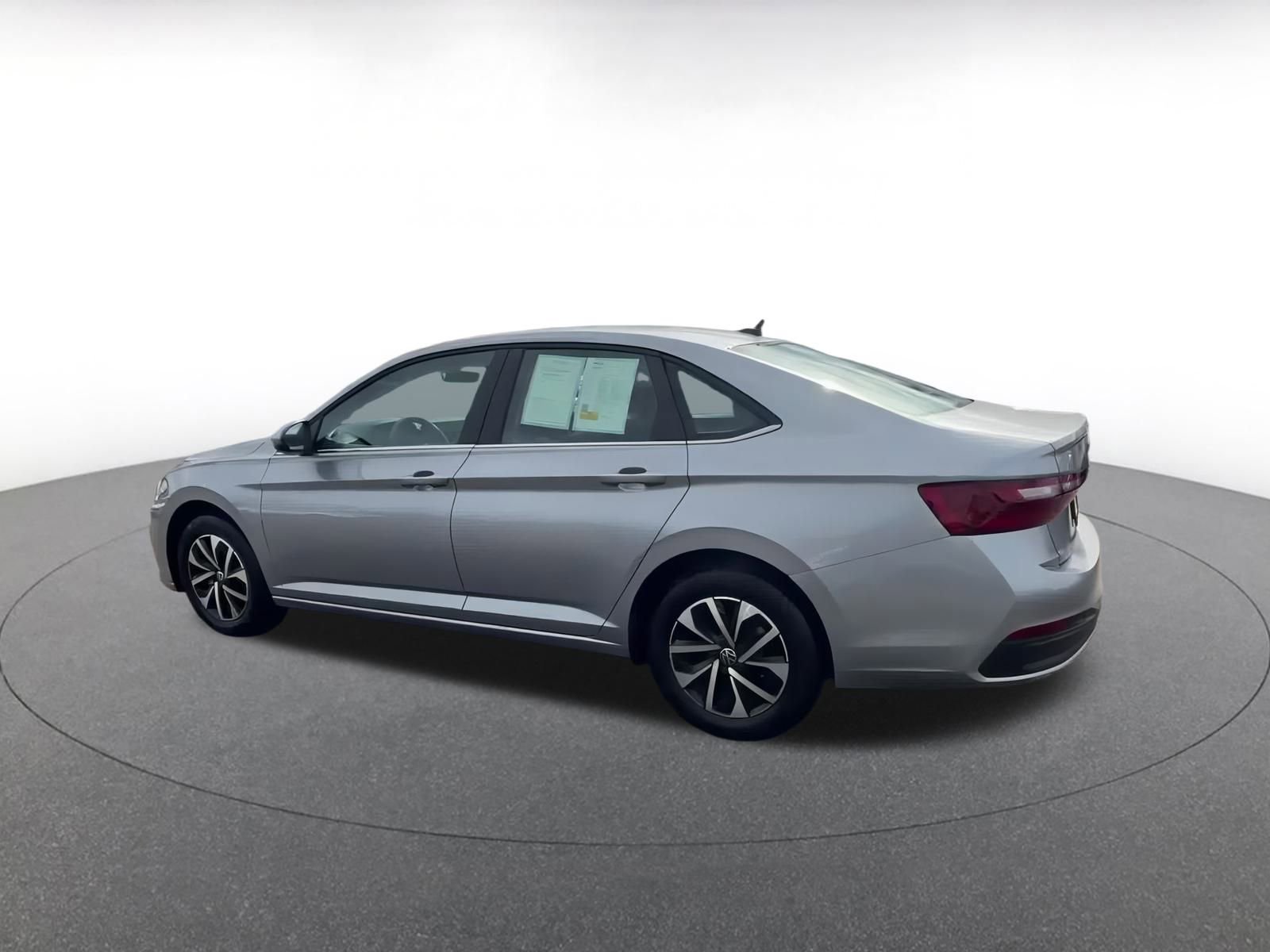 Thumbnail: 2025 Volkswagen Jetta - 10