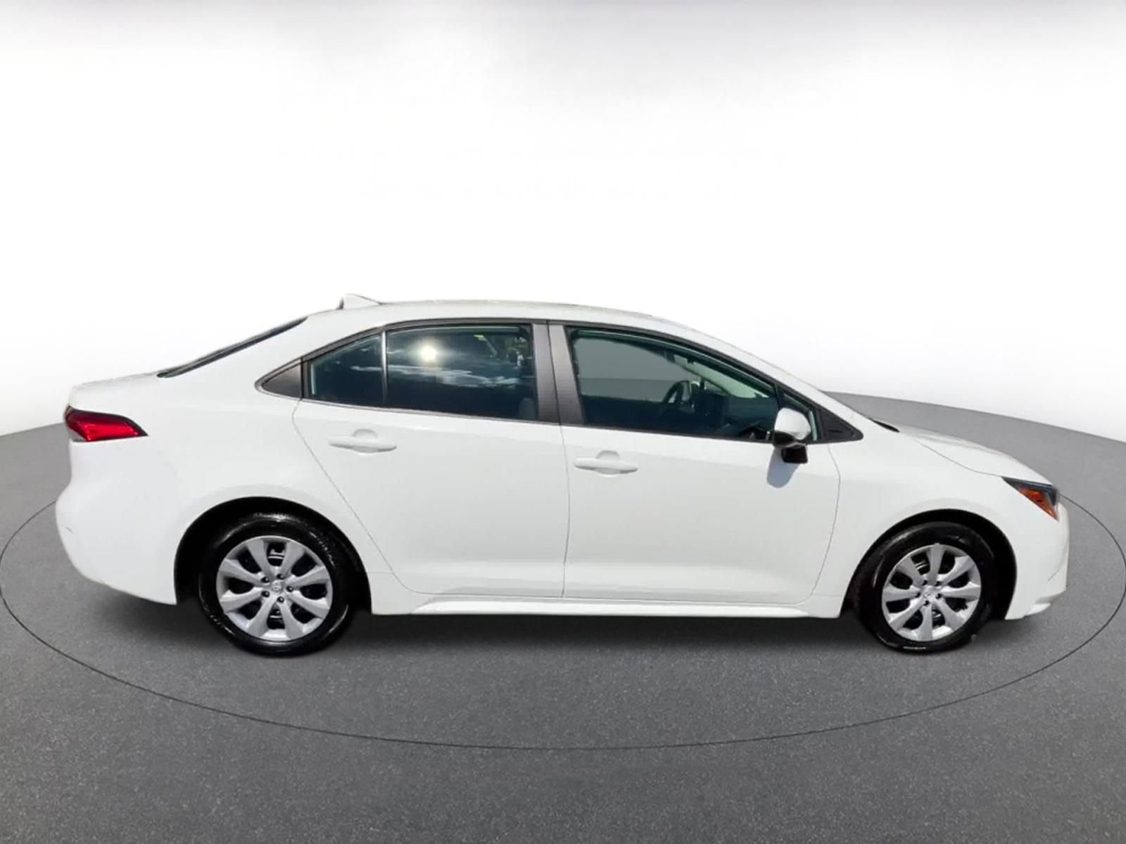 Thumbnail: 2024 Toyota Corolla - 16