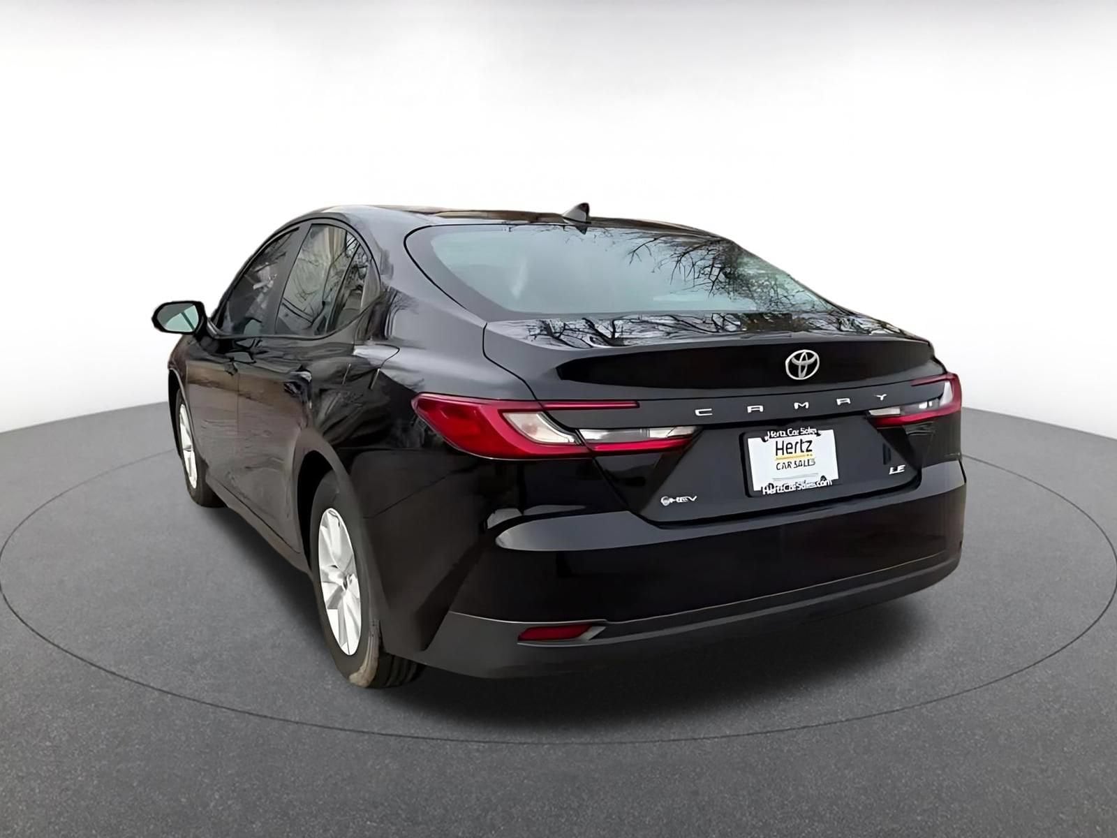 Thumbnail: 2025 Toyota Camry - 10