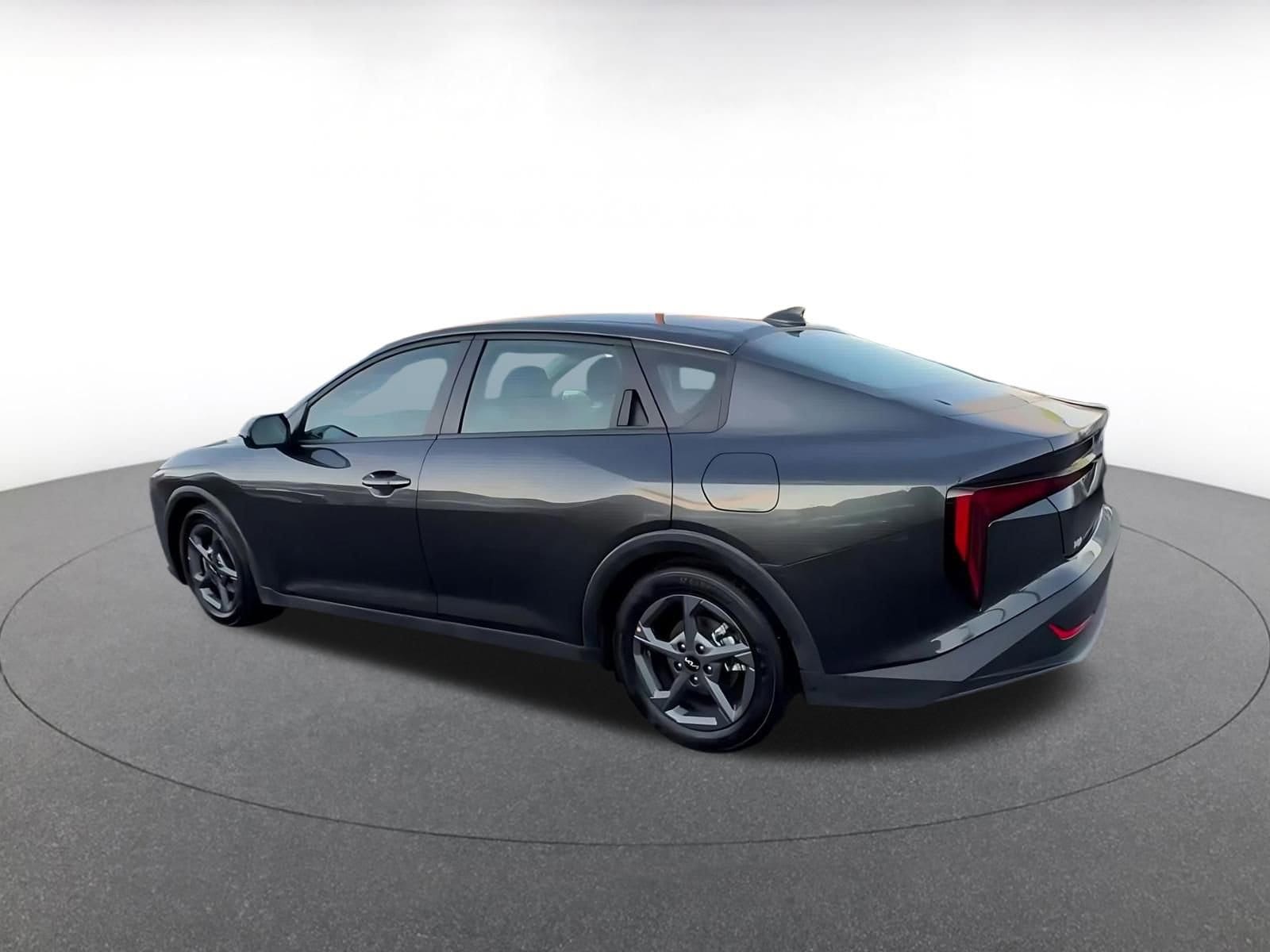 Thumbnail: 2025 Kia K4 - 10