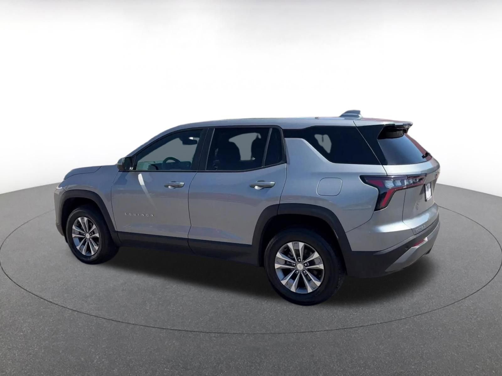 Thumbnail: 2025 Chevrolet Equinox - 10