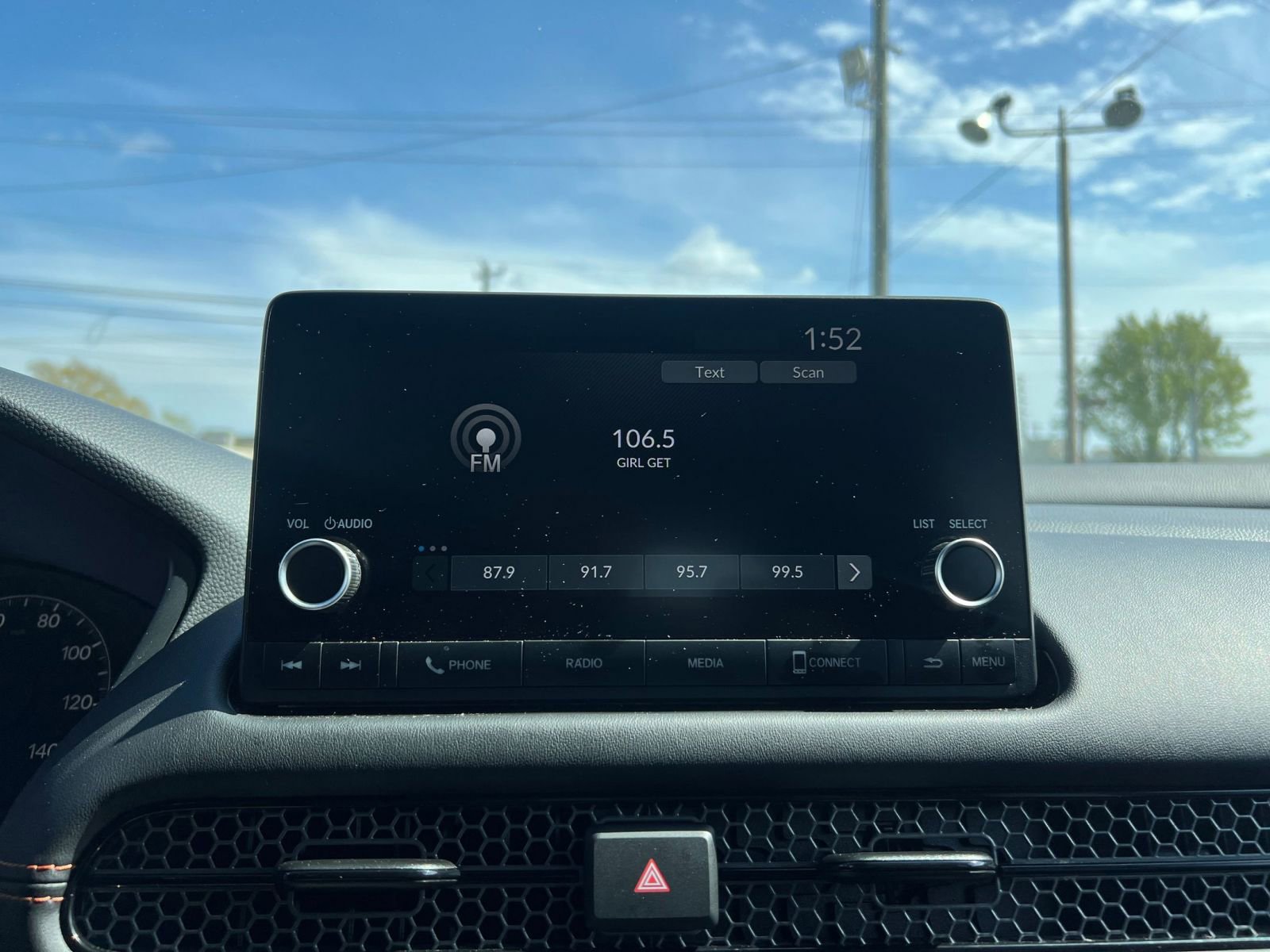 Thumbnail: 2025 Honda HR-V - 20