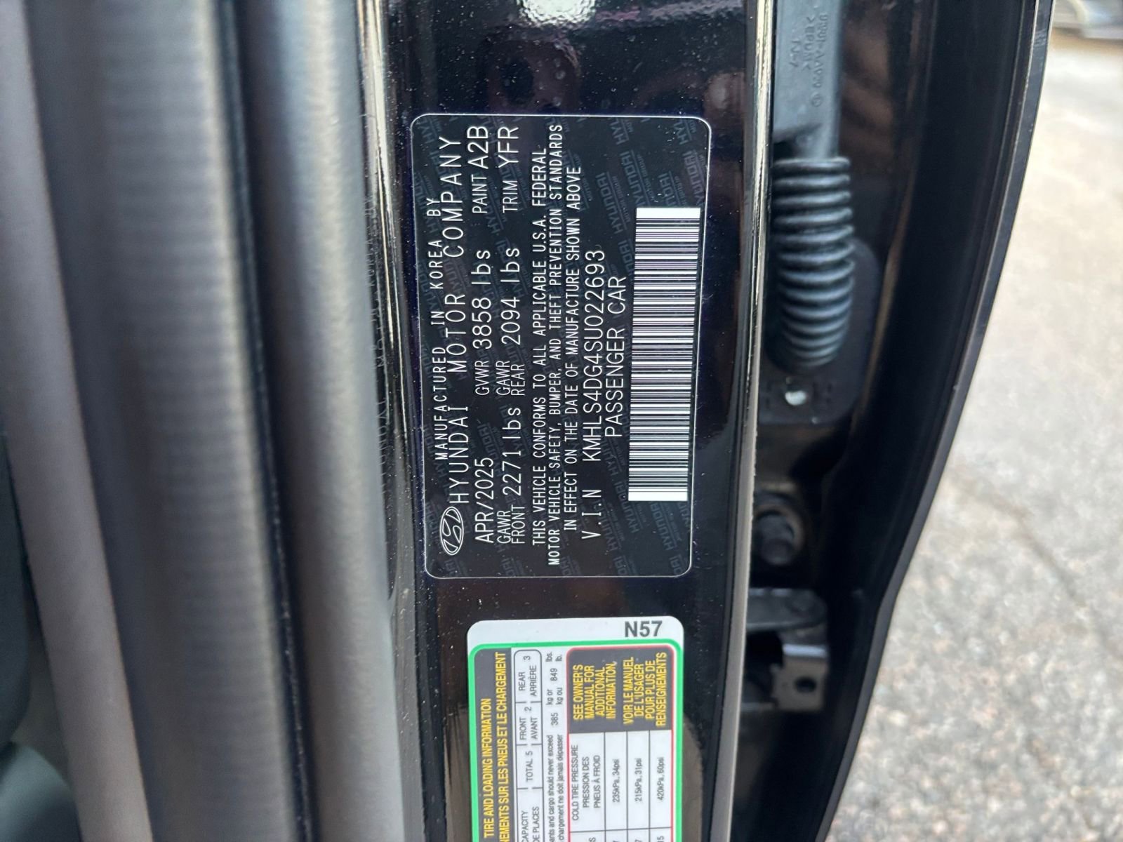 Thumbnail: 2025 Hyundai Elantra - 32