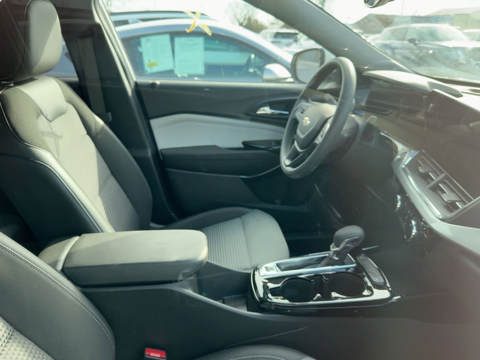 Thumbnail: 2025 Chevrolet Trax - 10