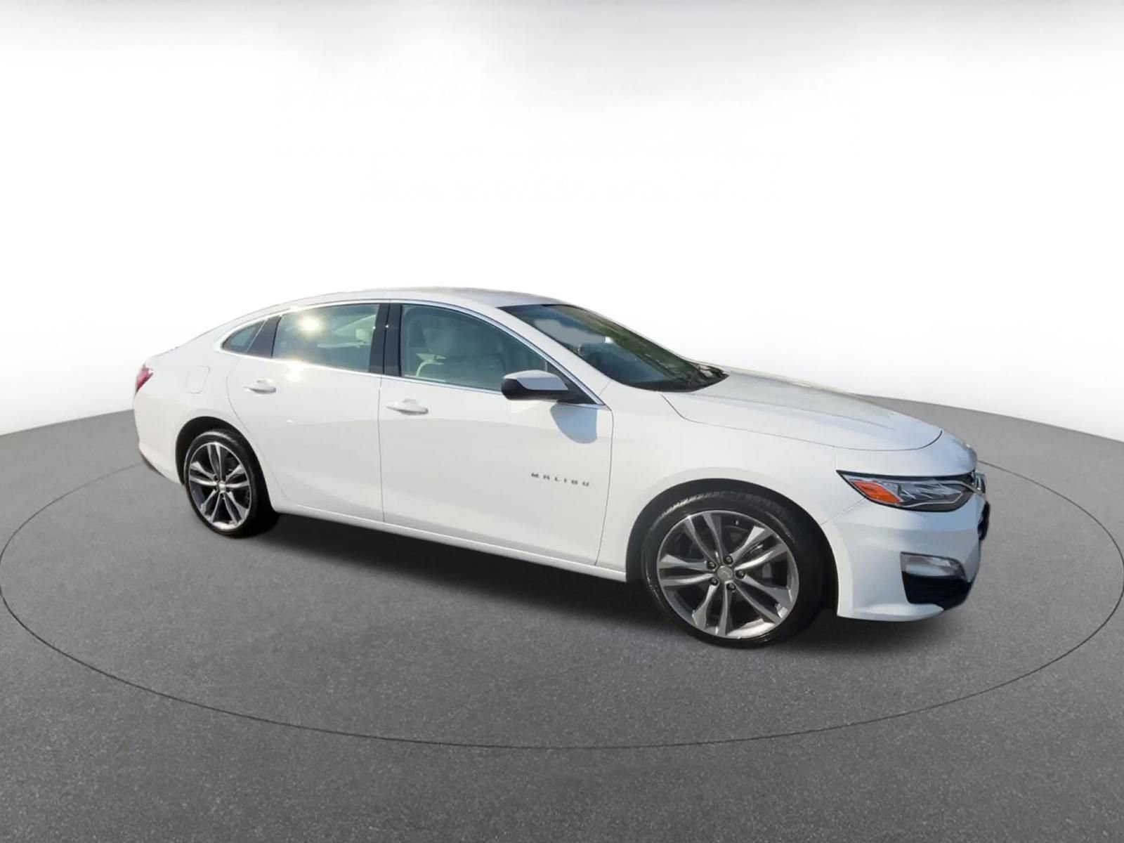Thumbnail: 2024 Chevrolet Malibu - 2