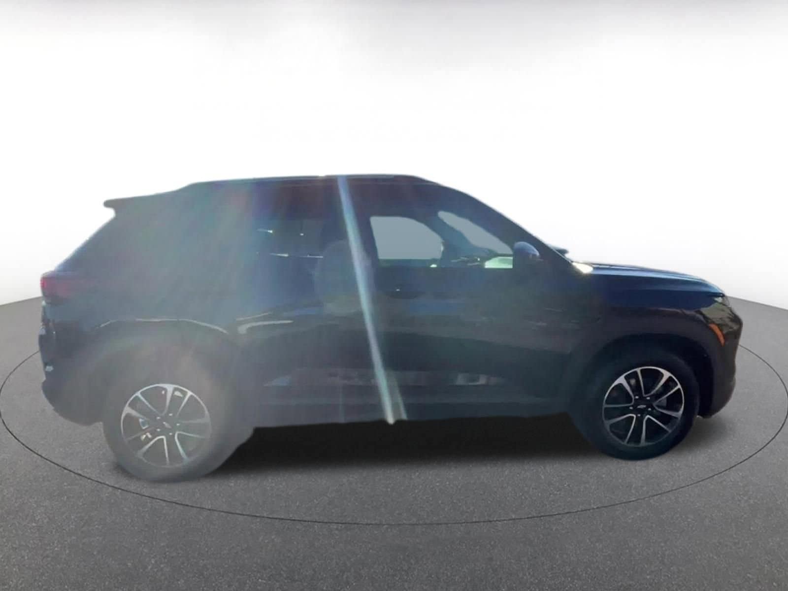 Thumbnail: 2025 Chevrolet TrailBlazer - 16