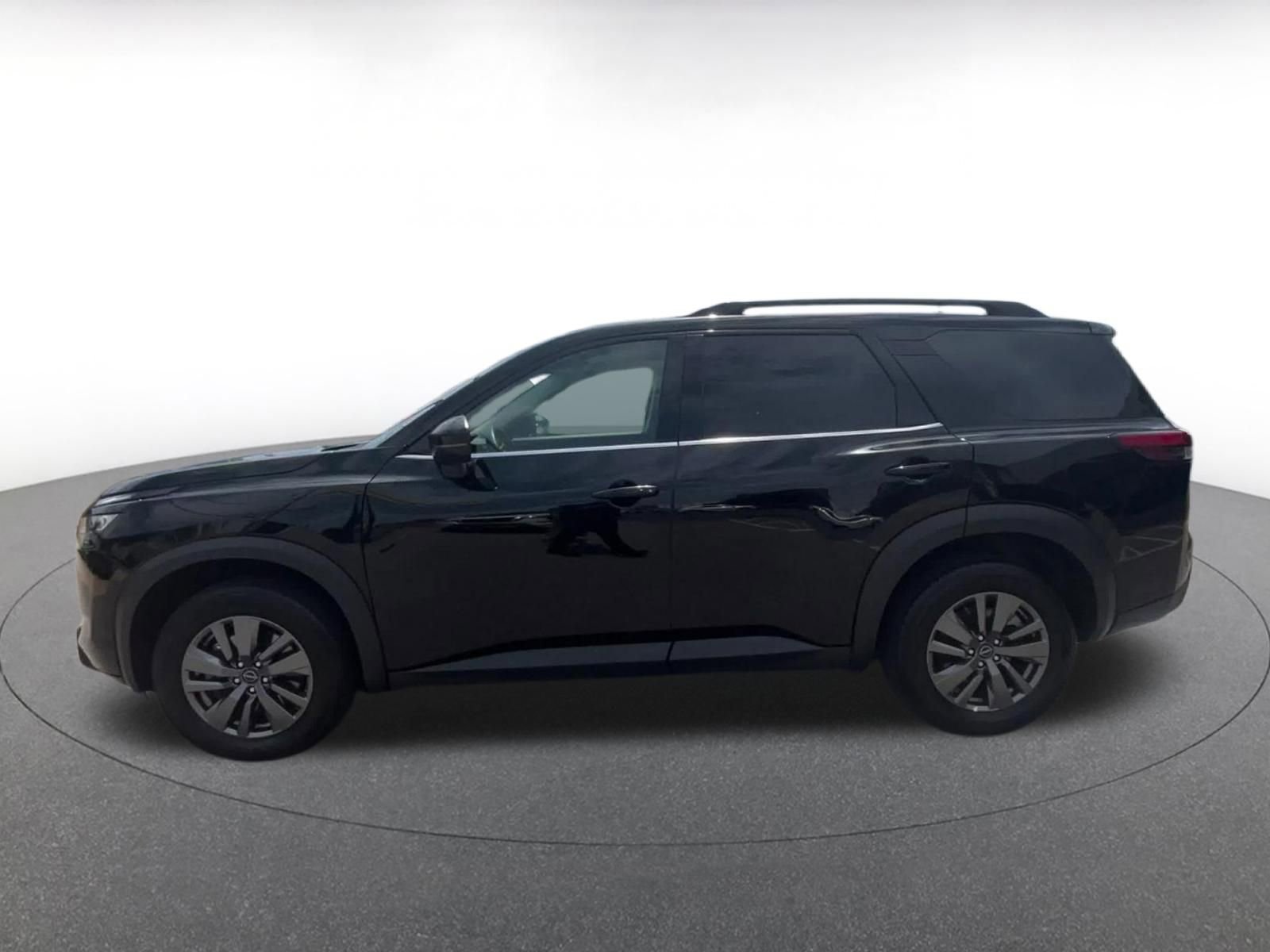 Thumbnail: 2025 Nissan Pathfinder - 9