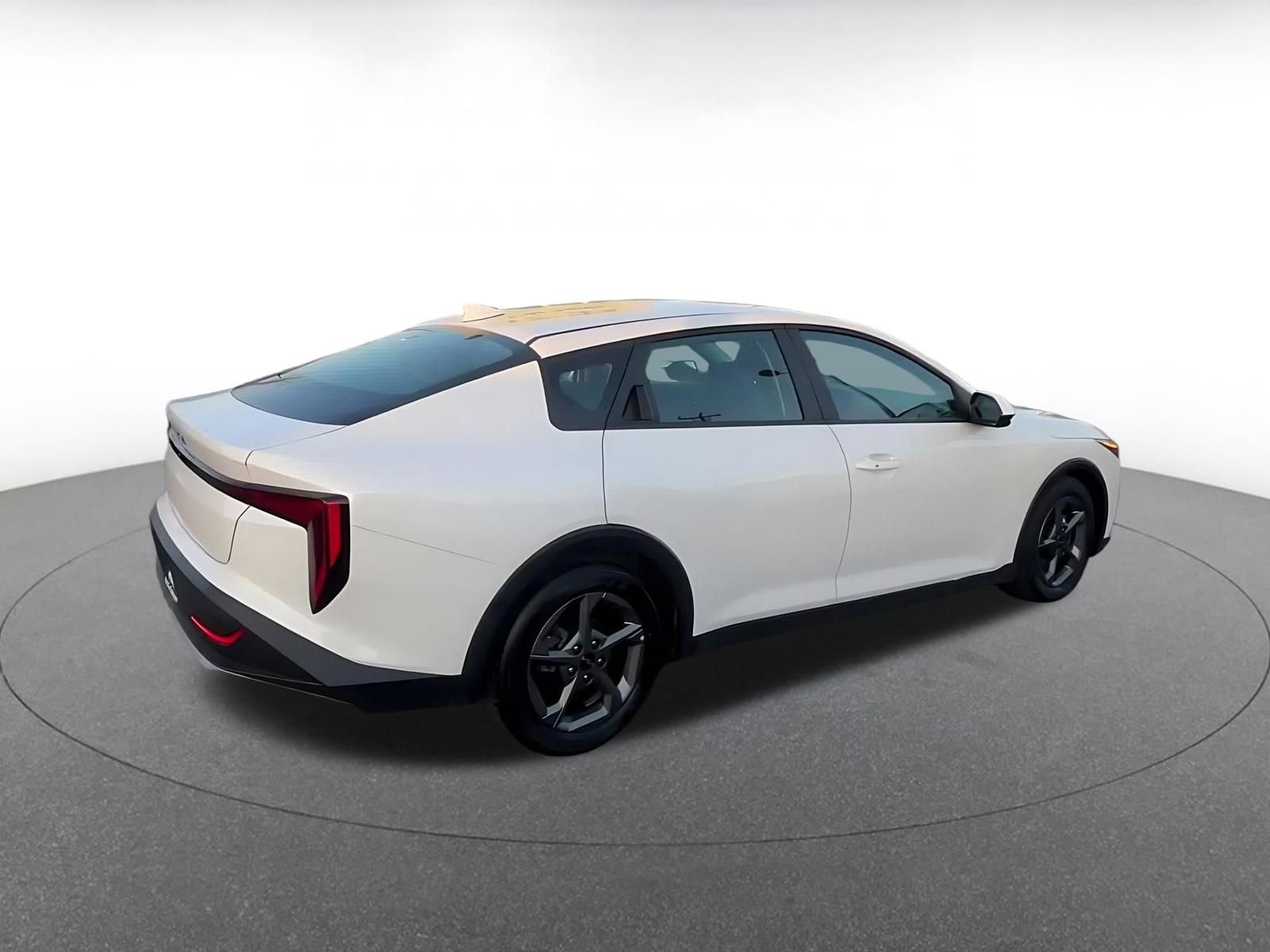 Thumbnail: 2025 Kia K4 - 14