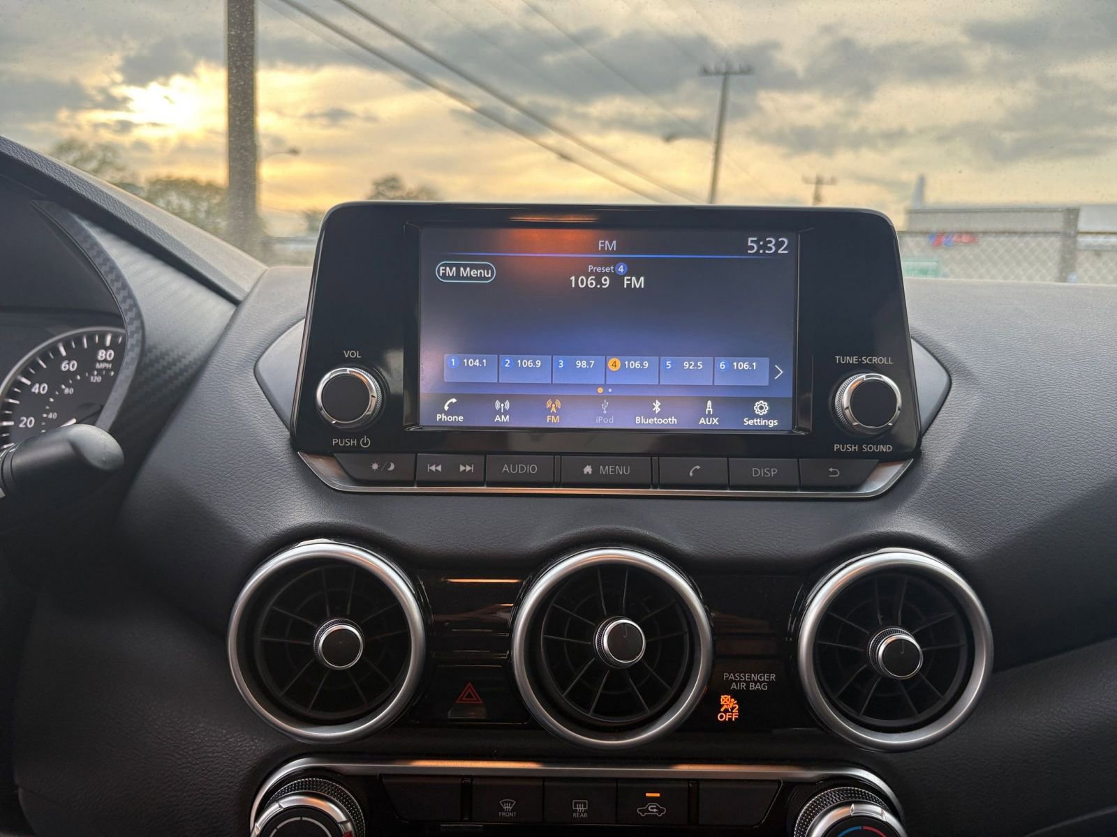 Thumbnail: 2025 Nissan Sentra - 20