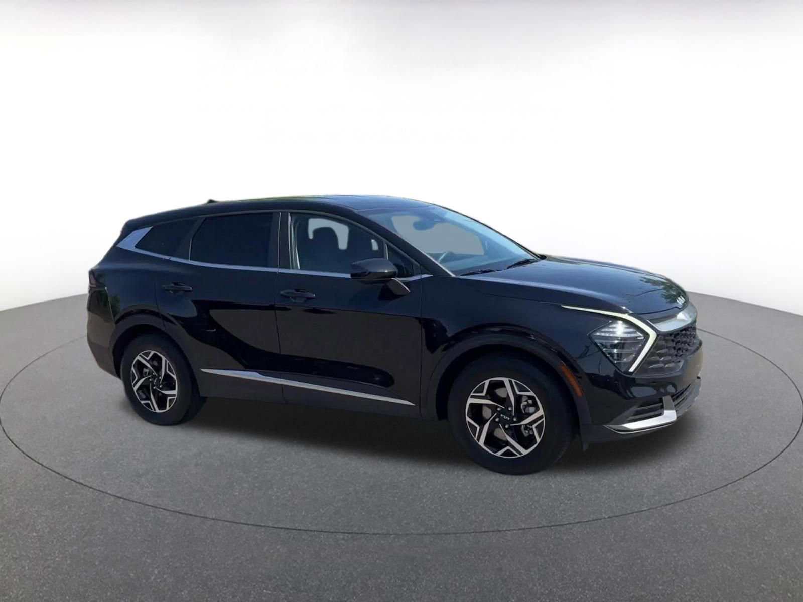 Thumbnail: 2025 Kia Sportage - 2