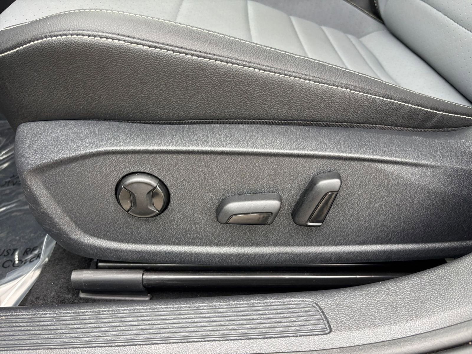 Thumbnail: 2025 Volkswagen Jetta - 23