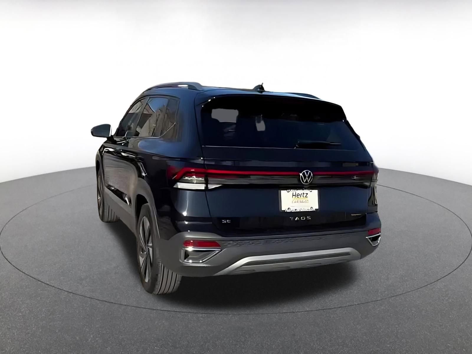 Thumbnail: 2025 Volkswagen Taos - 11