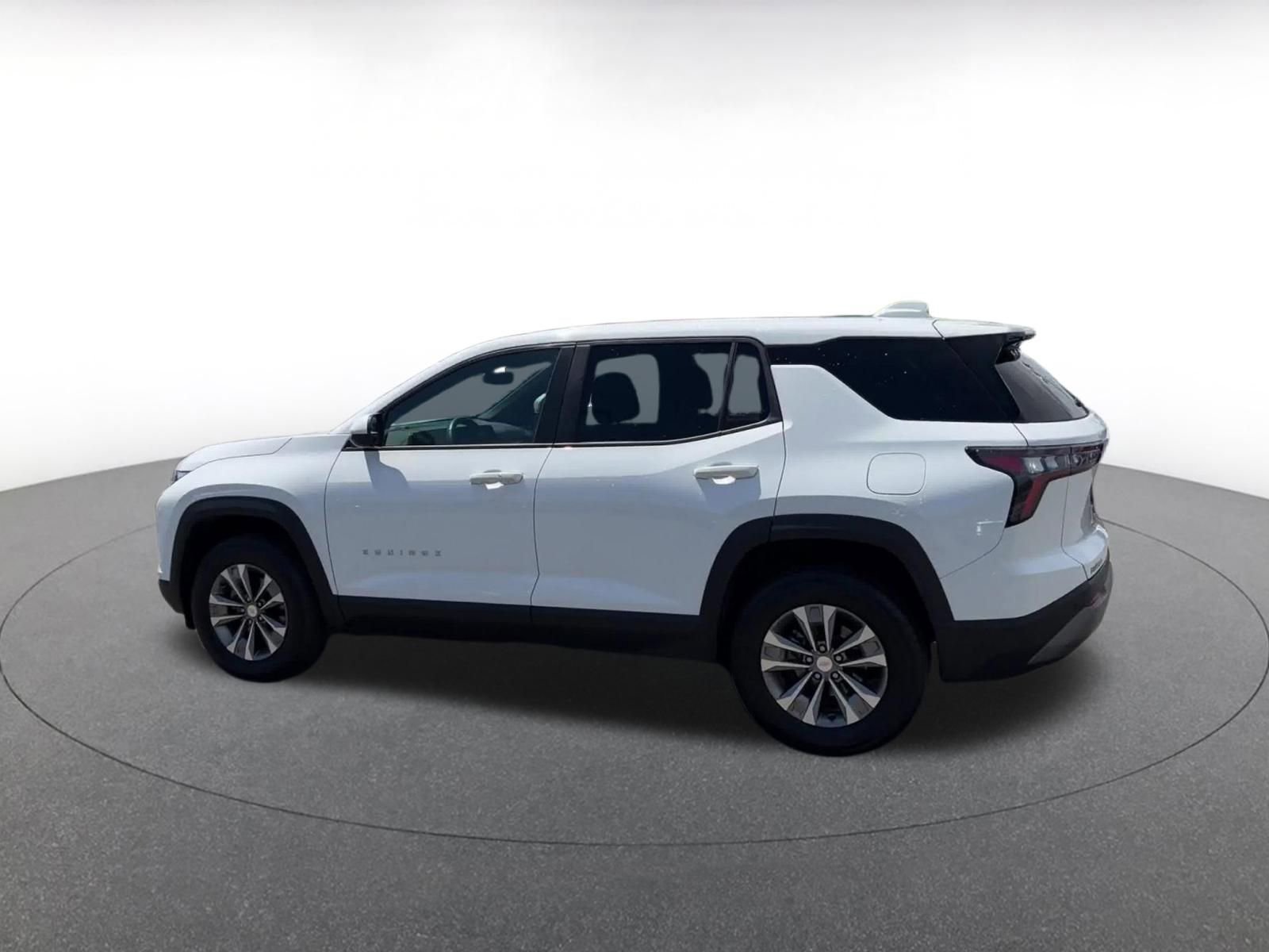 Thumbnail: 2025 Chevrolet Equinox - 10