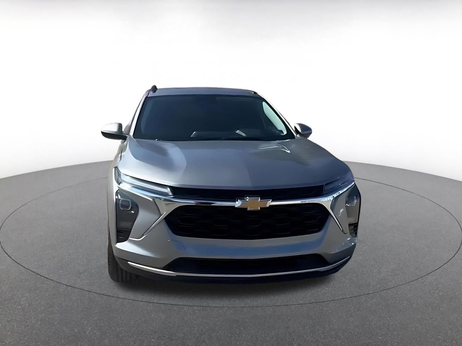 Thumbnail: 2025 Chevrolet Trax - 4