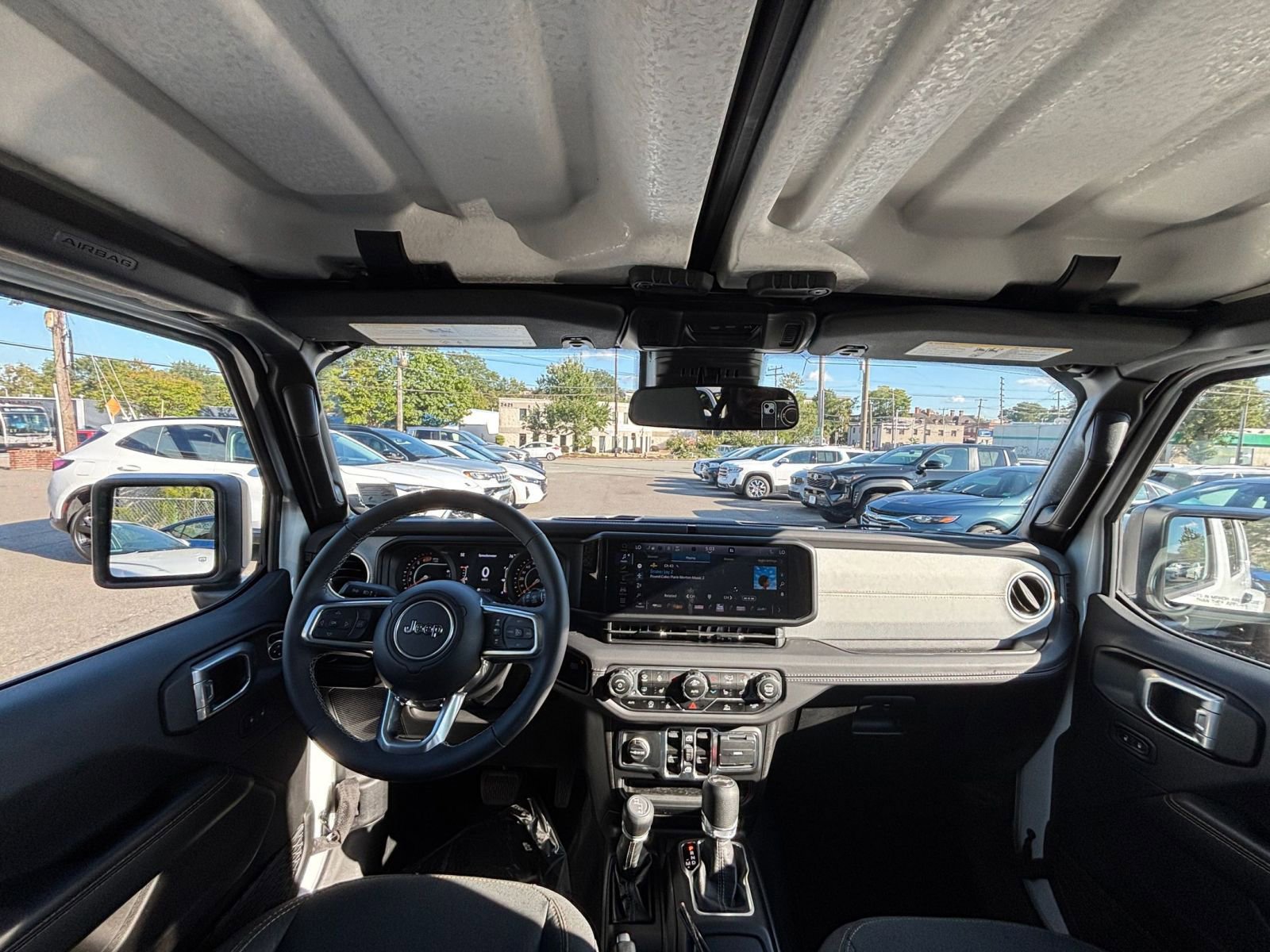 Thumbnail: 2025 Jeep Wrangler - 32