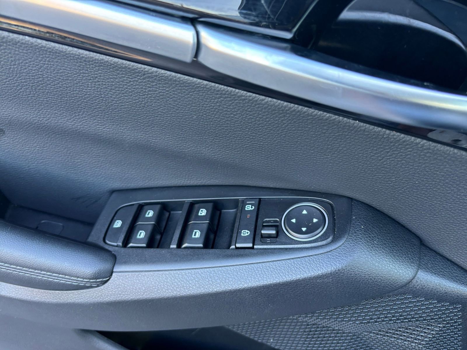 Thumbnail: 2025 Kia Seltos - 21