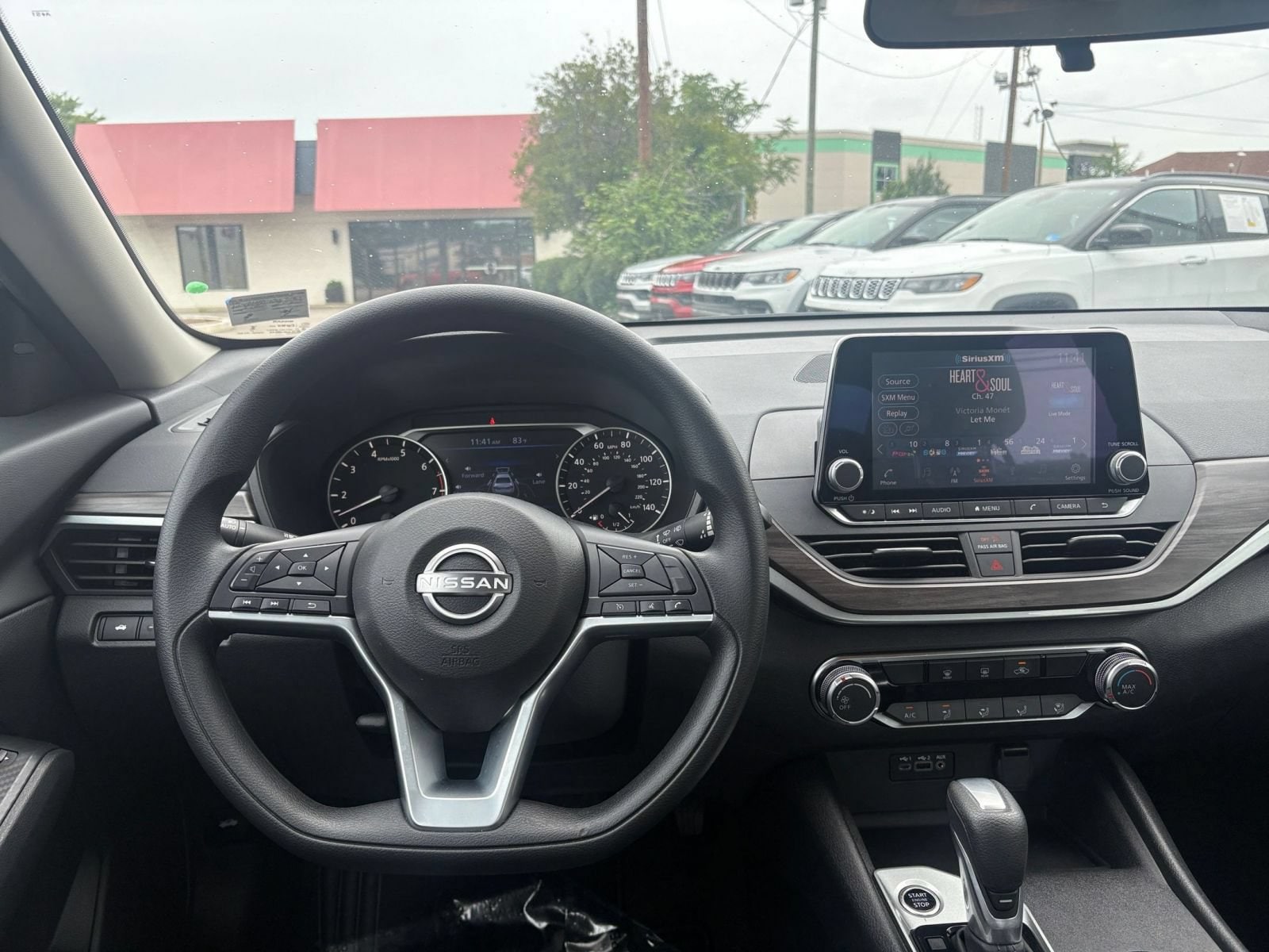 Thumbnail: 2025 Nissan Altima - 33